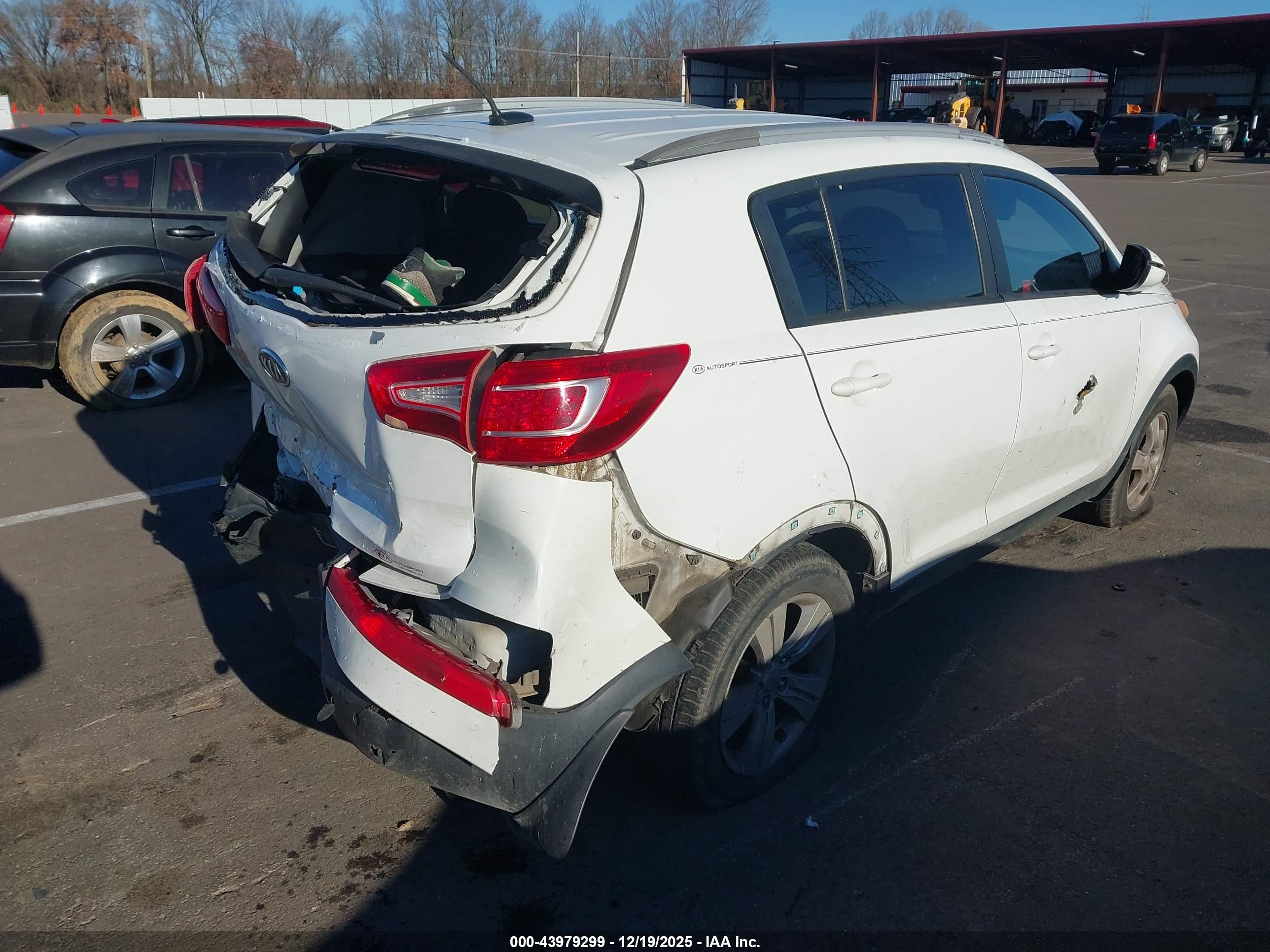 KIA SPORTAGE image 4