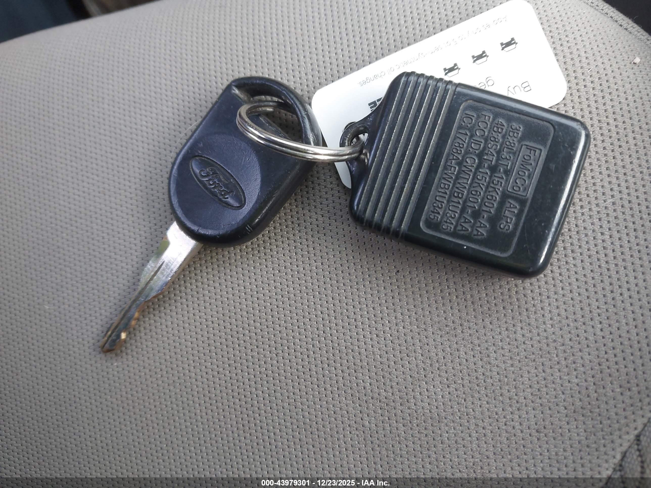 FORD FOCUS image 11
