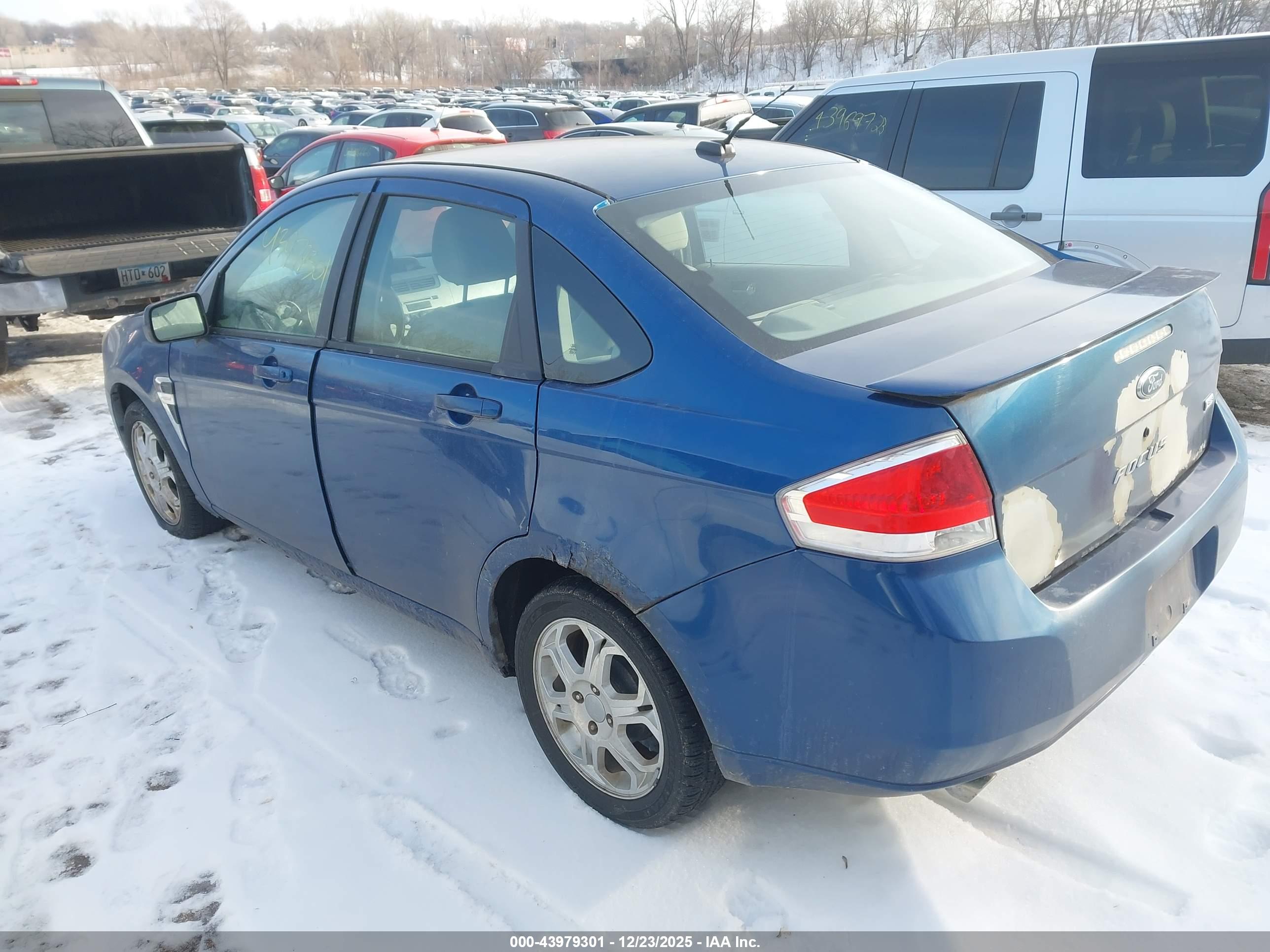 FORD FOCUS image 3