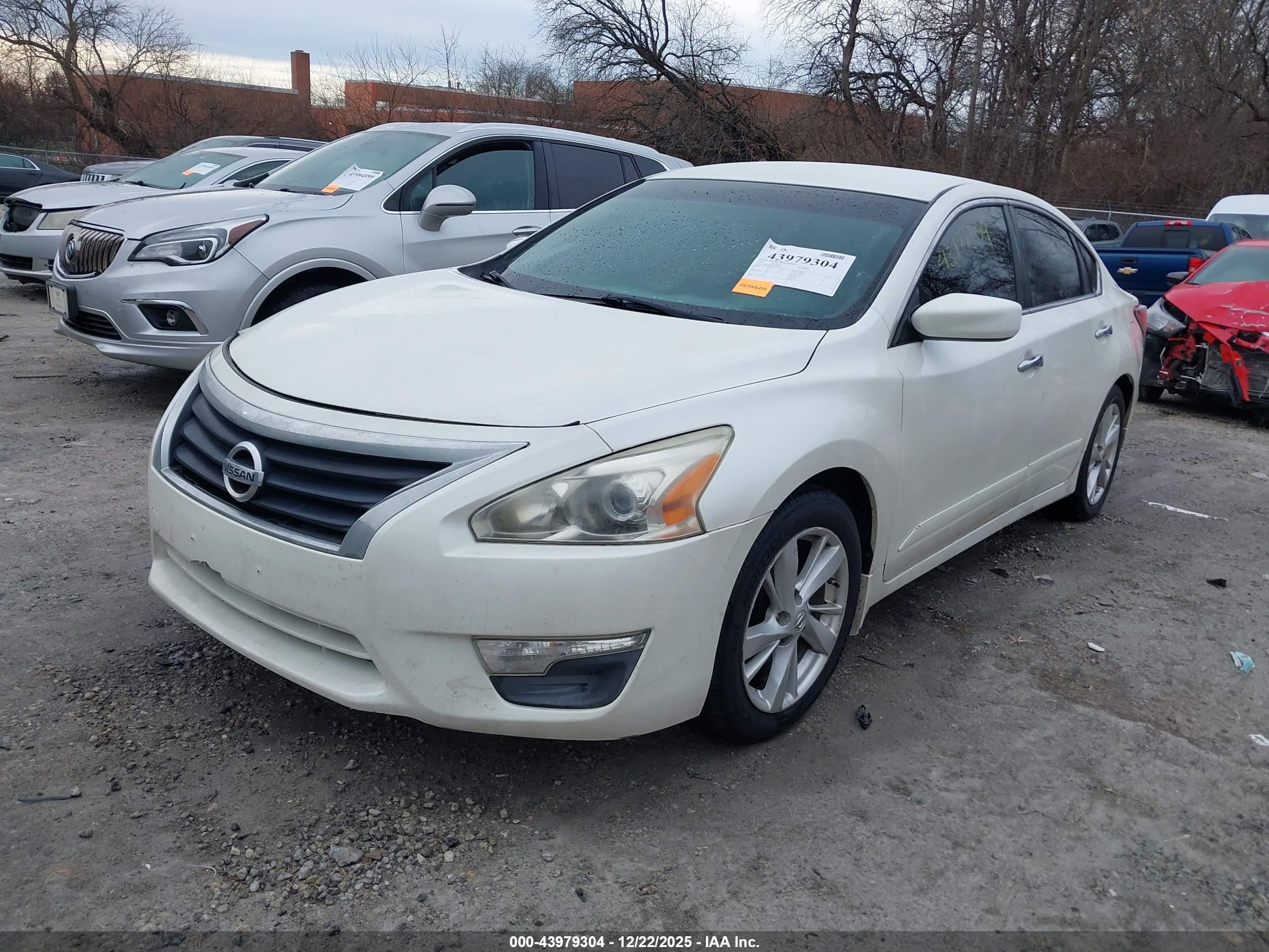 NISSAN ALTIMA image 2