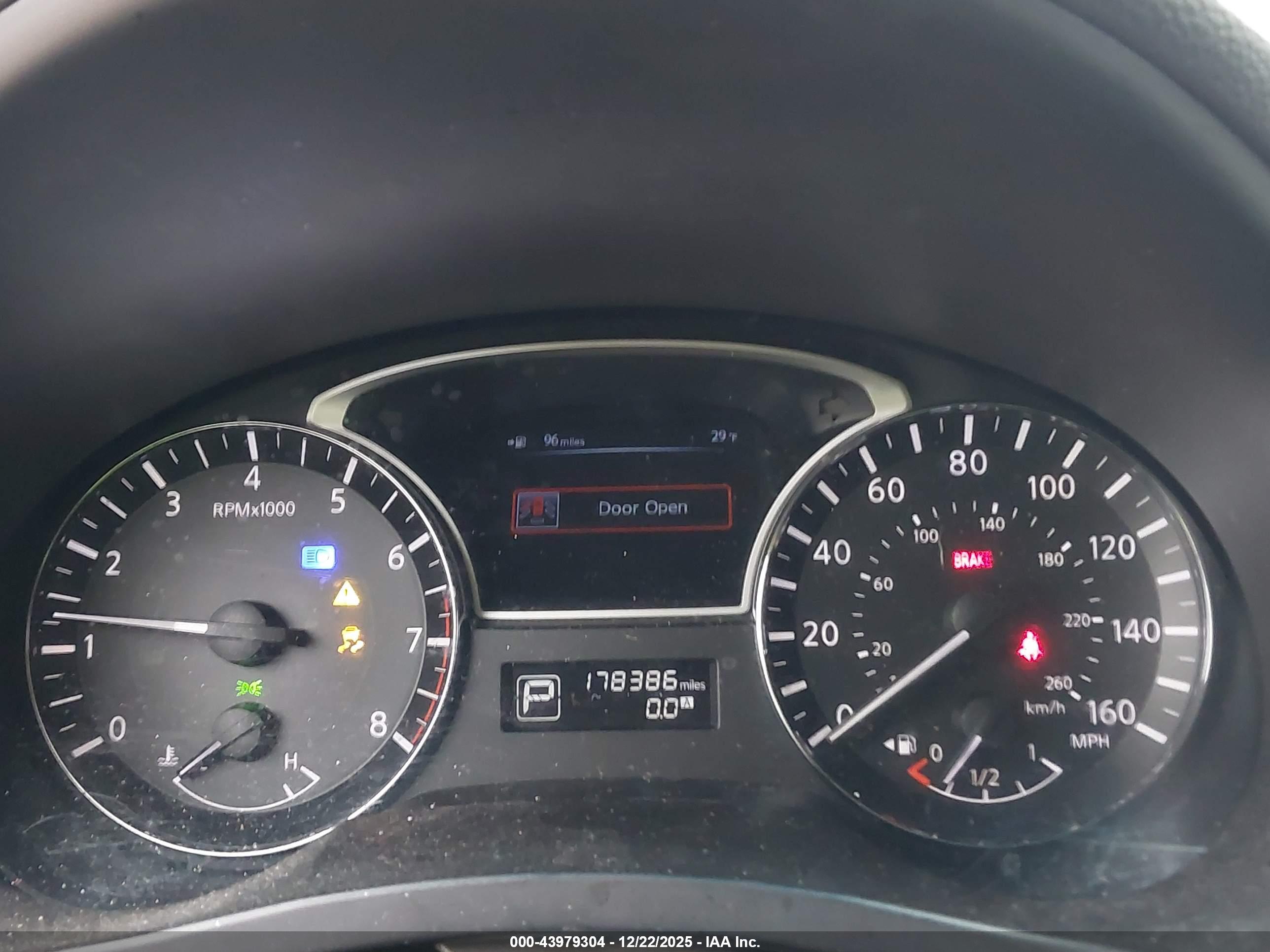 NISSAN ALTIMA image 7