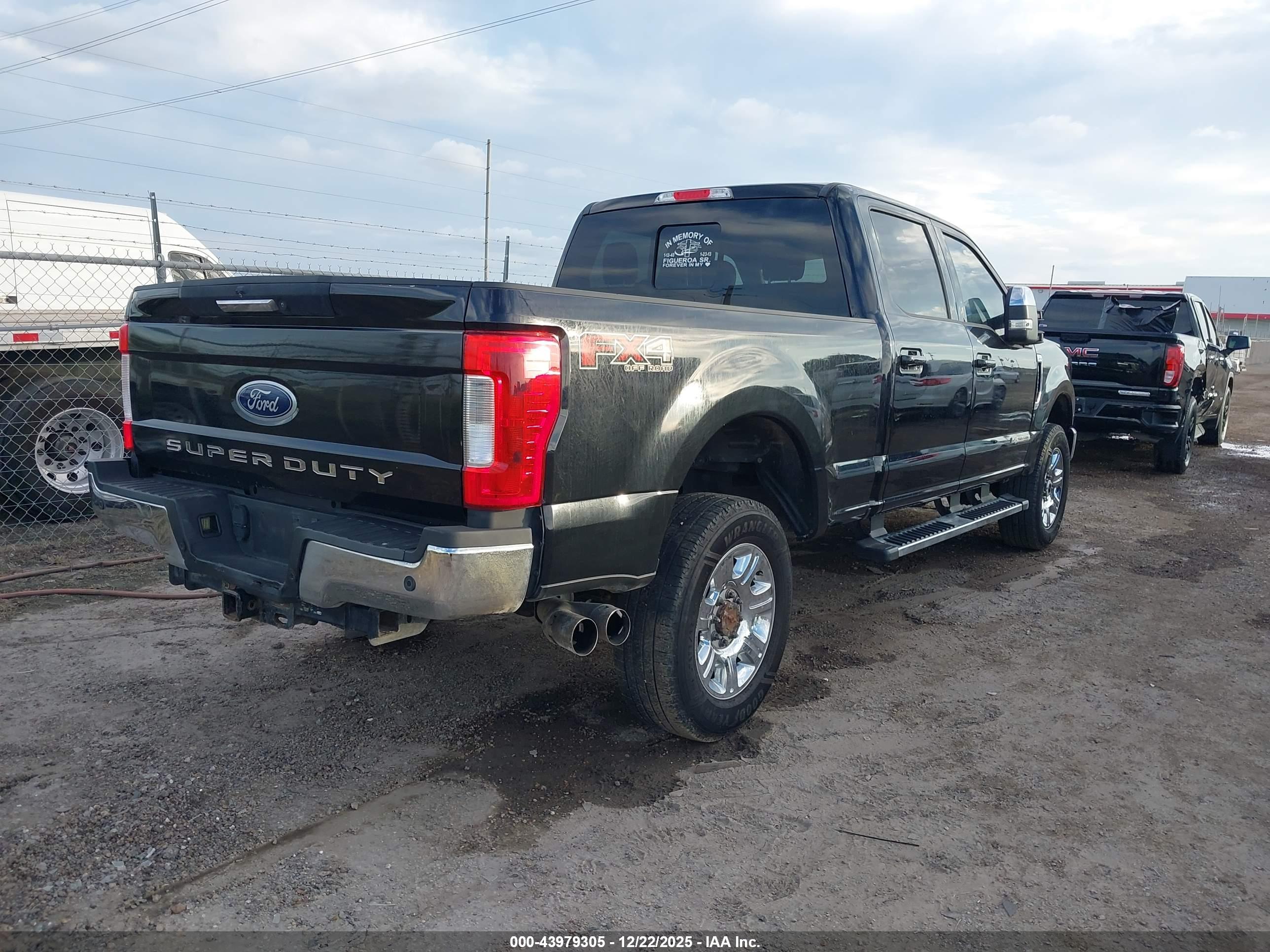 FORD F-250 image 4