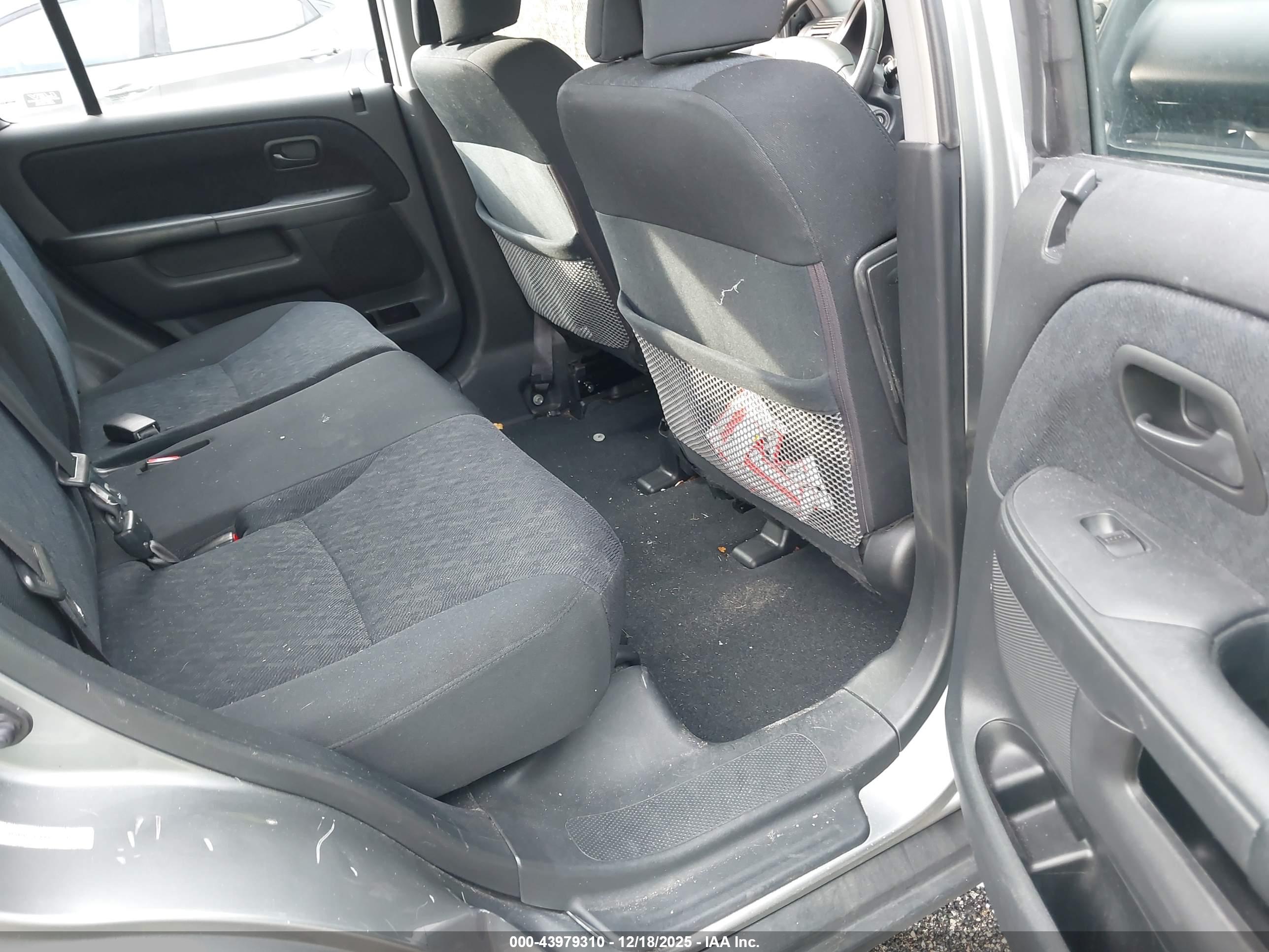 HONDA CR-V image 8