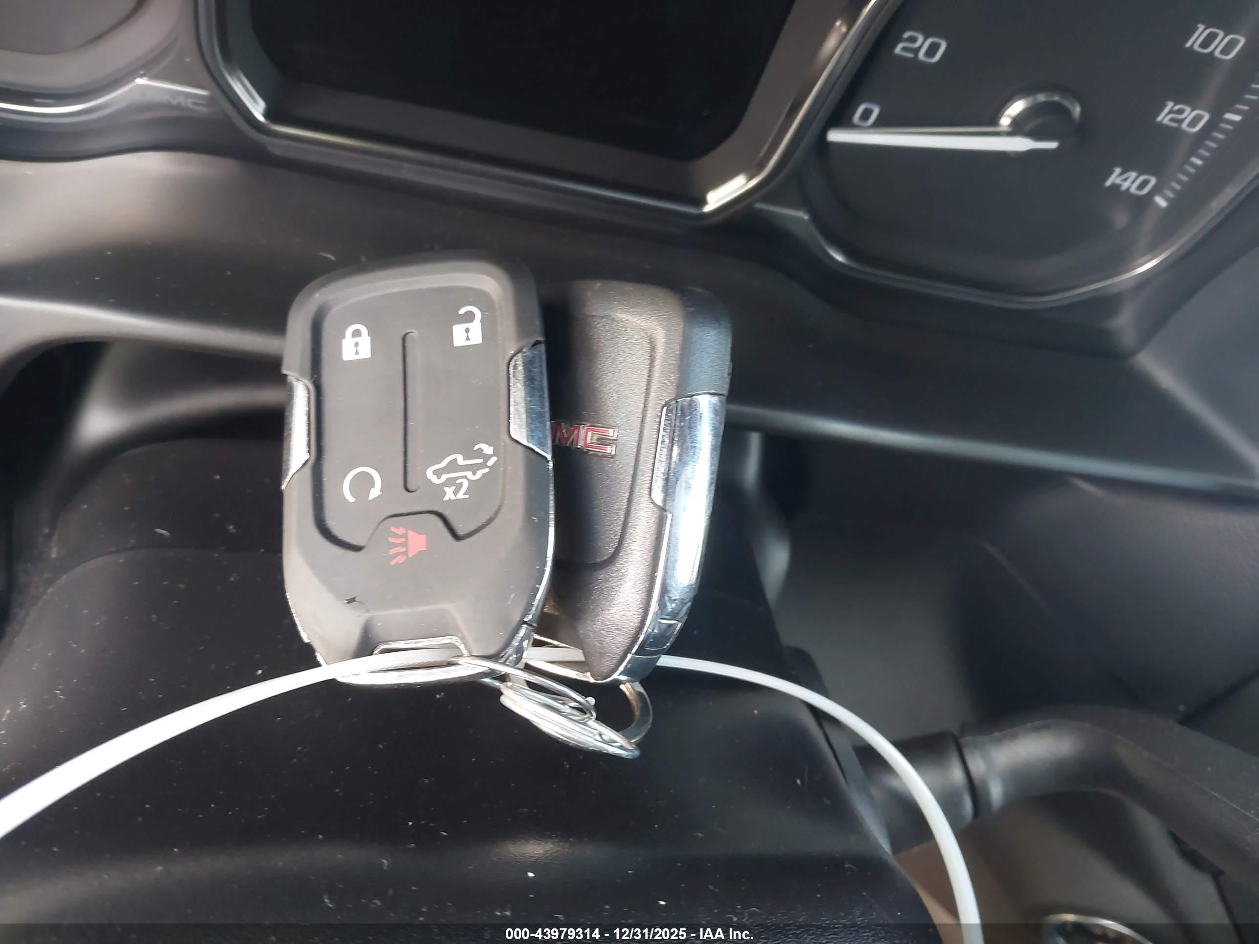 GMC SIERRA image 11