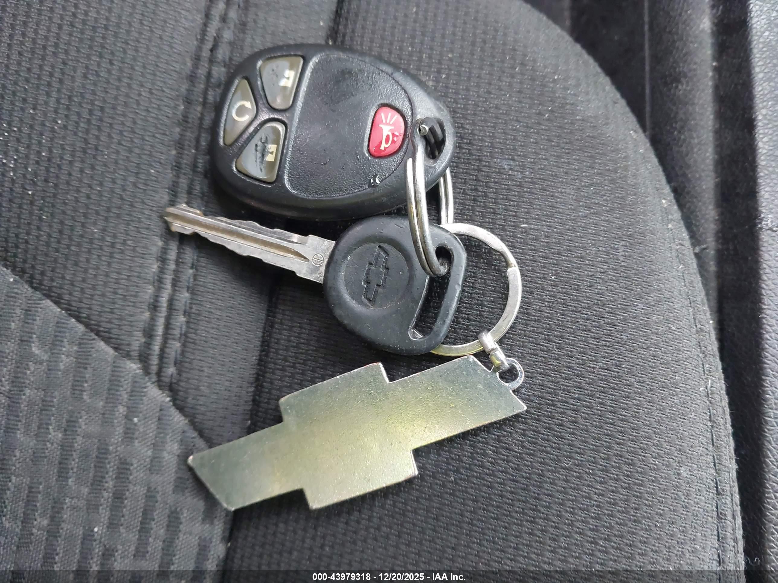 CHEVROLET TRAVERSE image 11