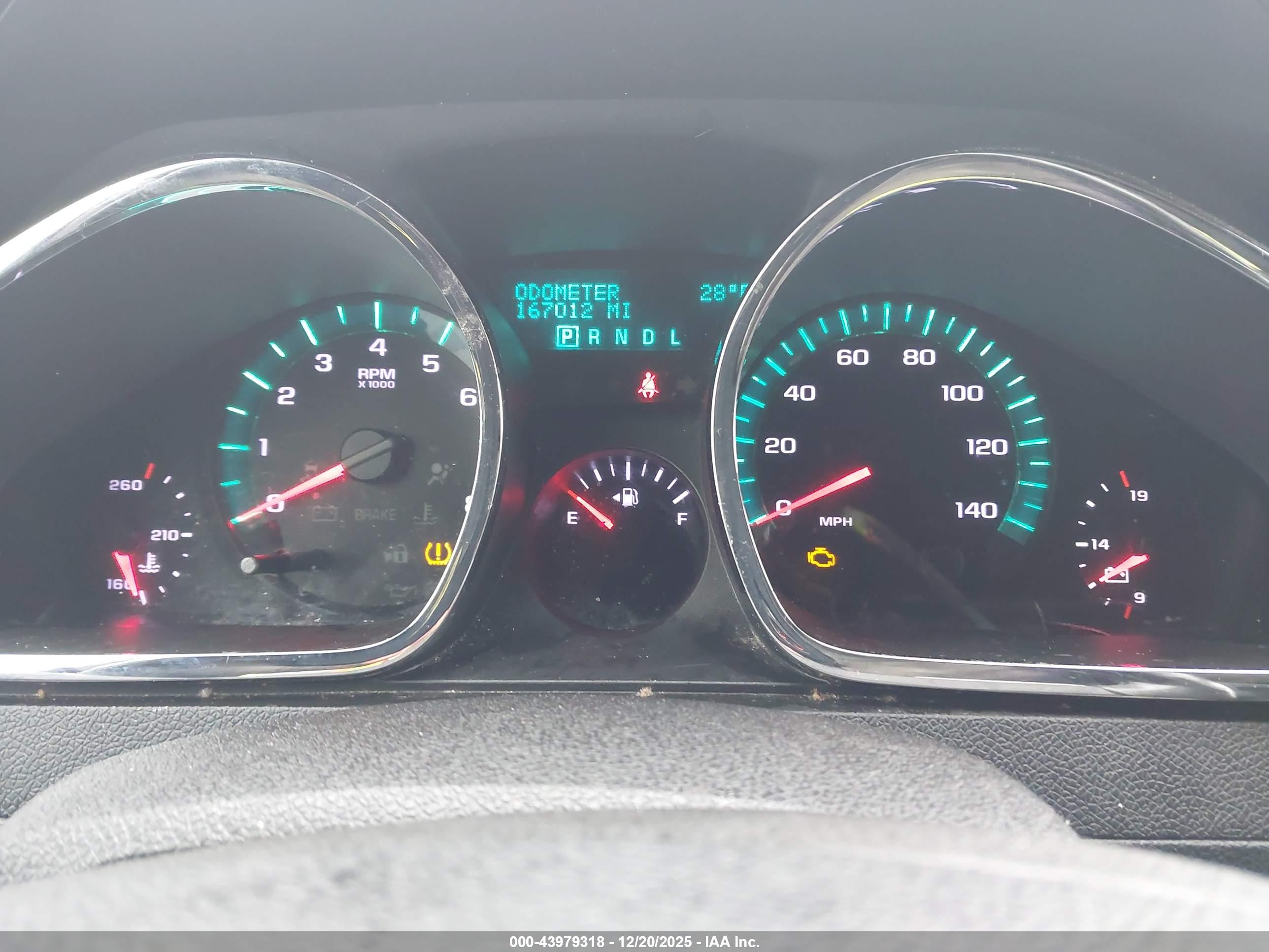 CHEVROLET TRAVERSE image 7