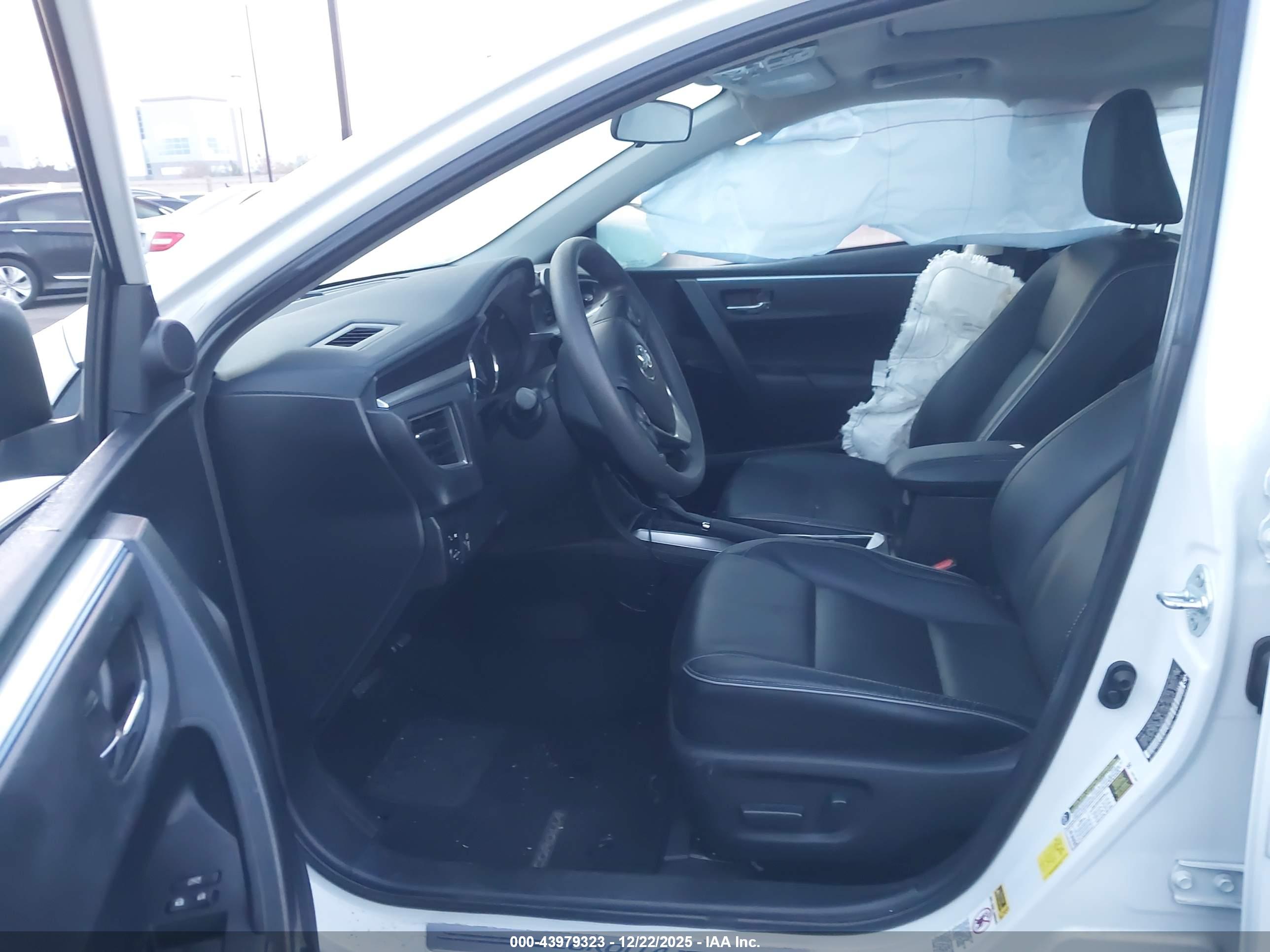 TOYOTA COROLLA image 5