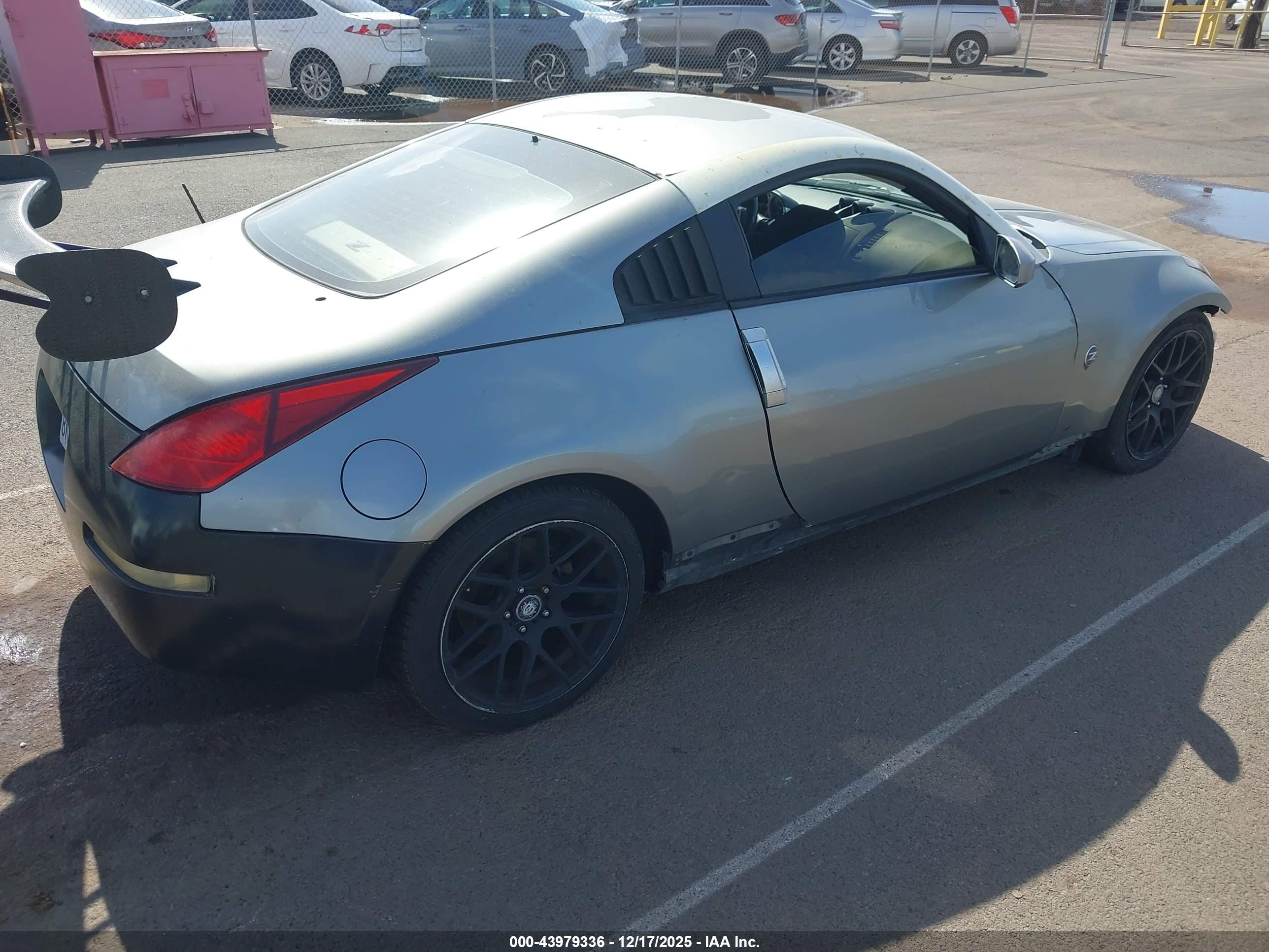 NISSAN 350Z image 4