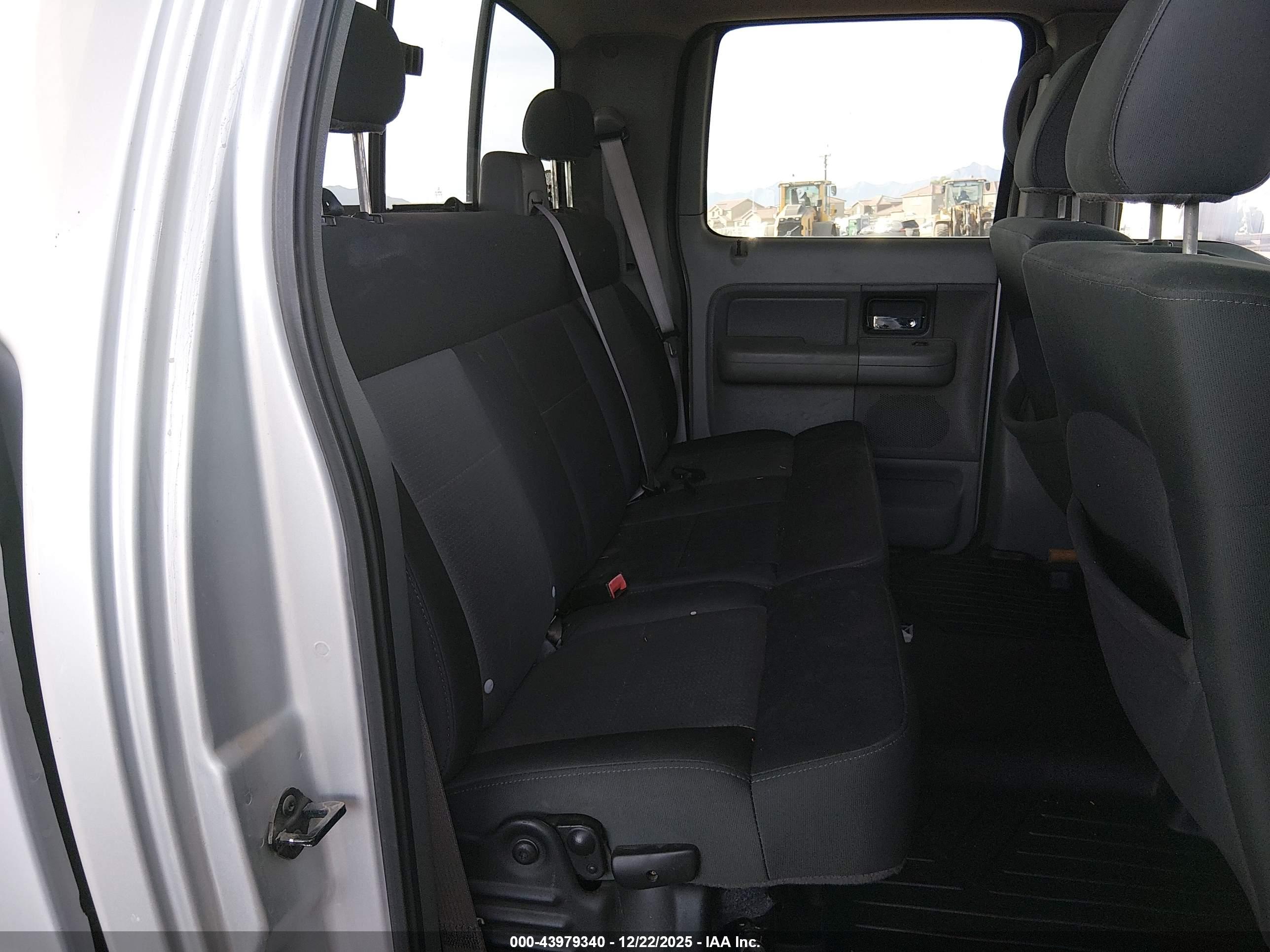 FORD F-150 image 8
