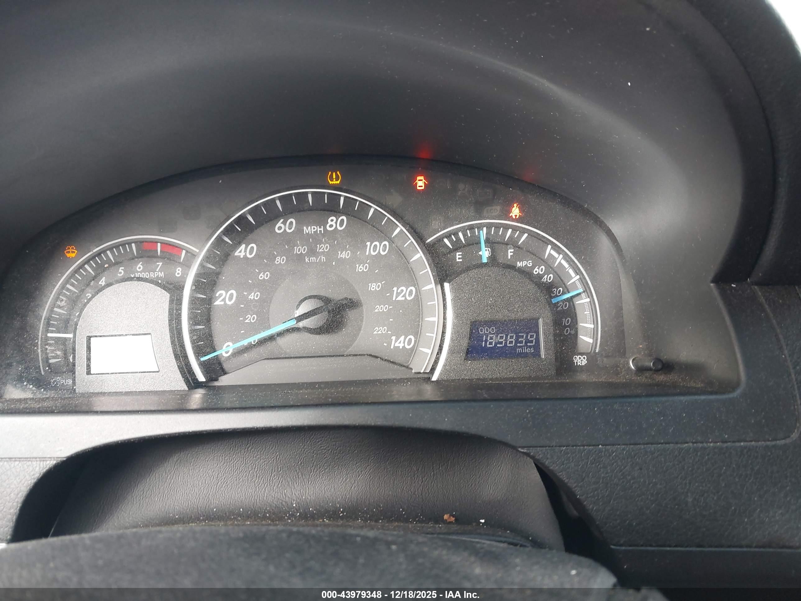 TOYOTA CAMRY image 7