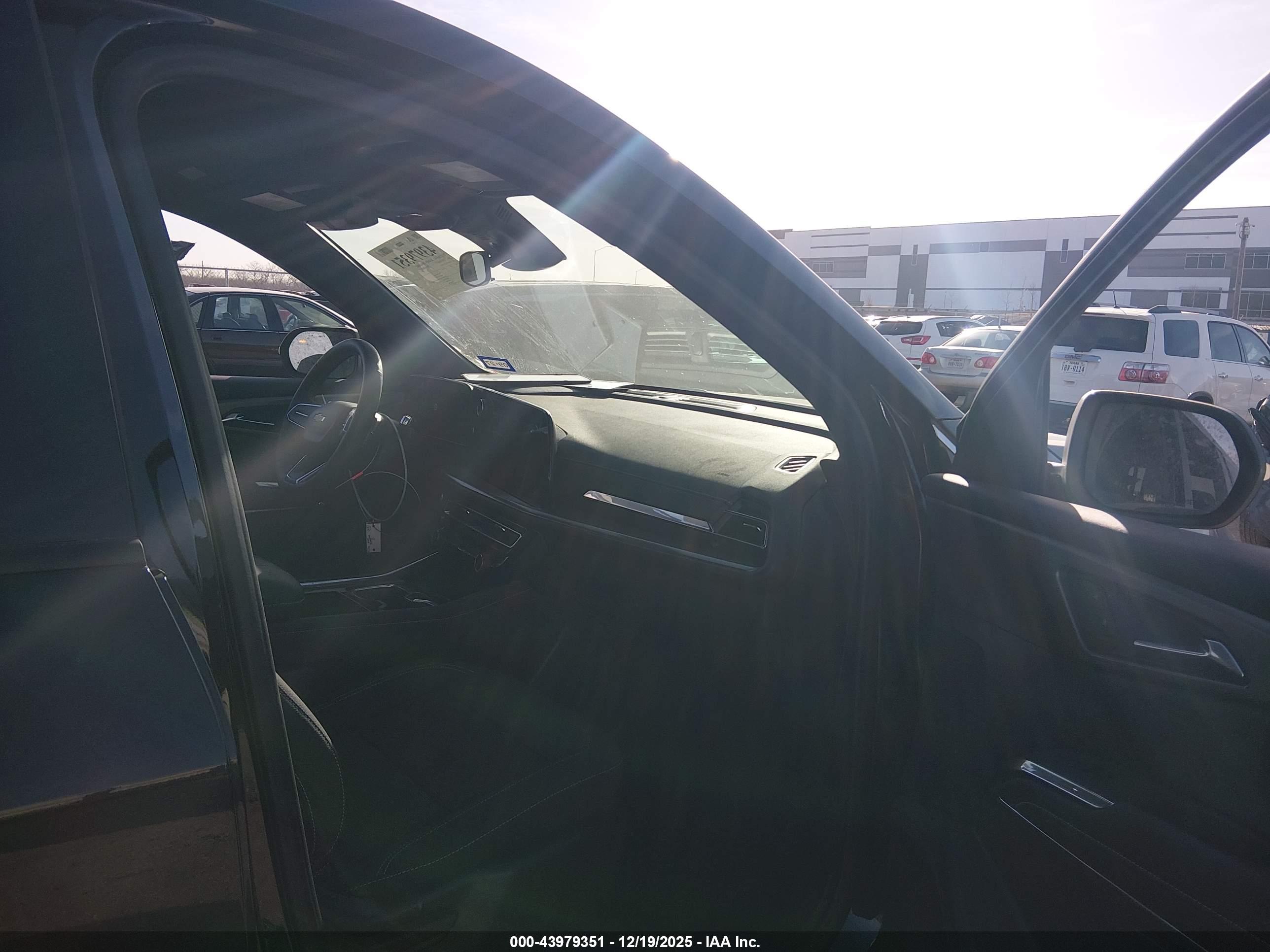 CHEVROLET TRAVERSE image 5