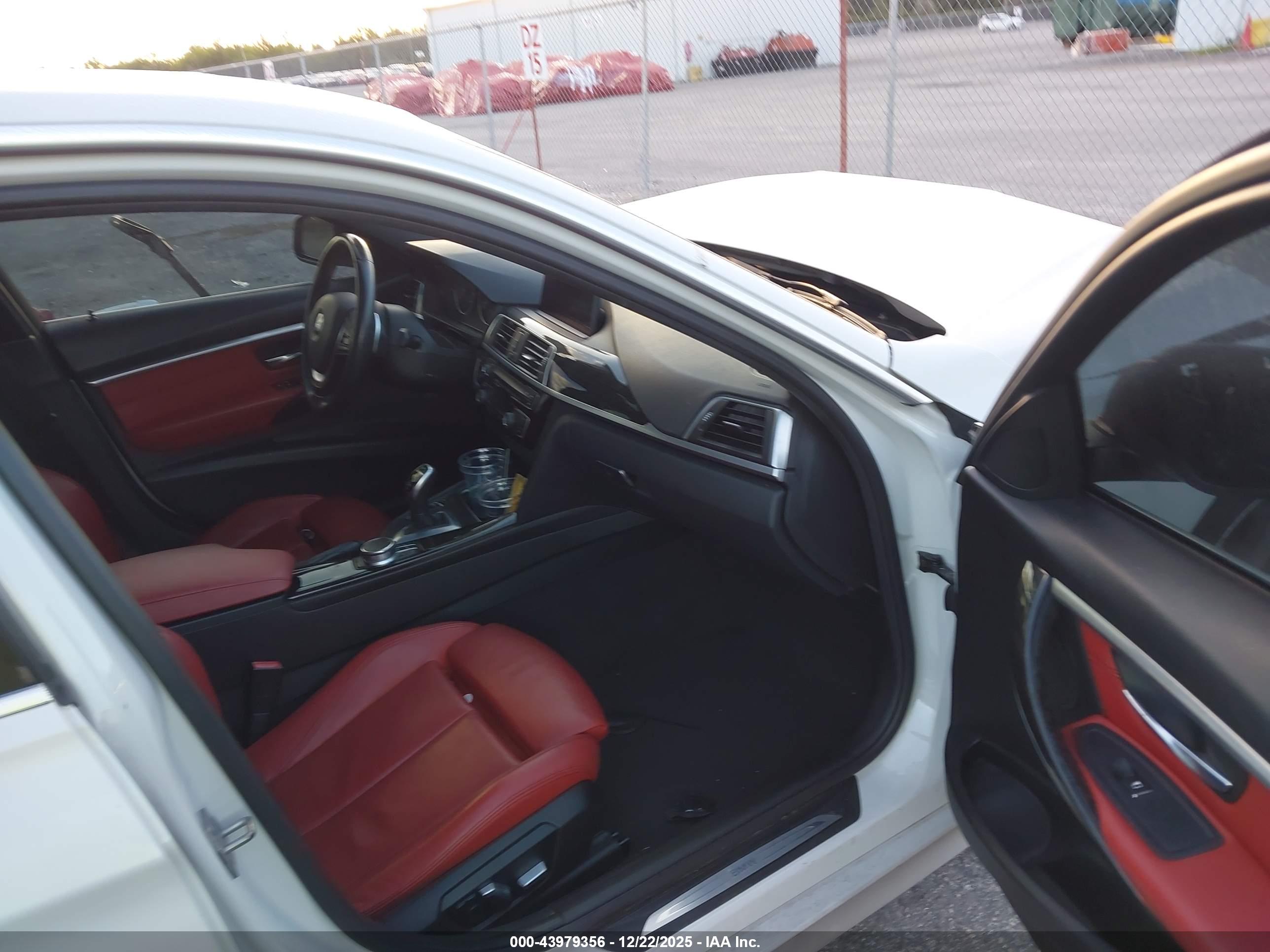 BMW 330I image 5