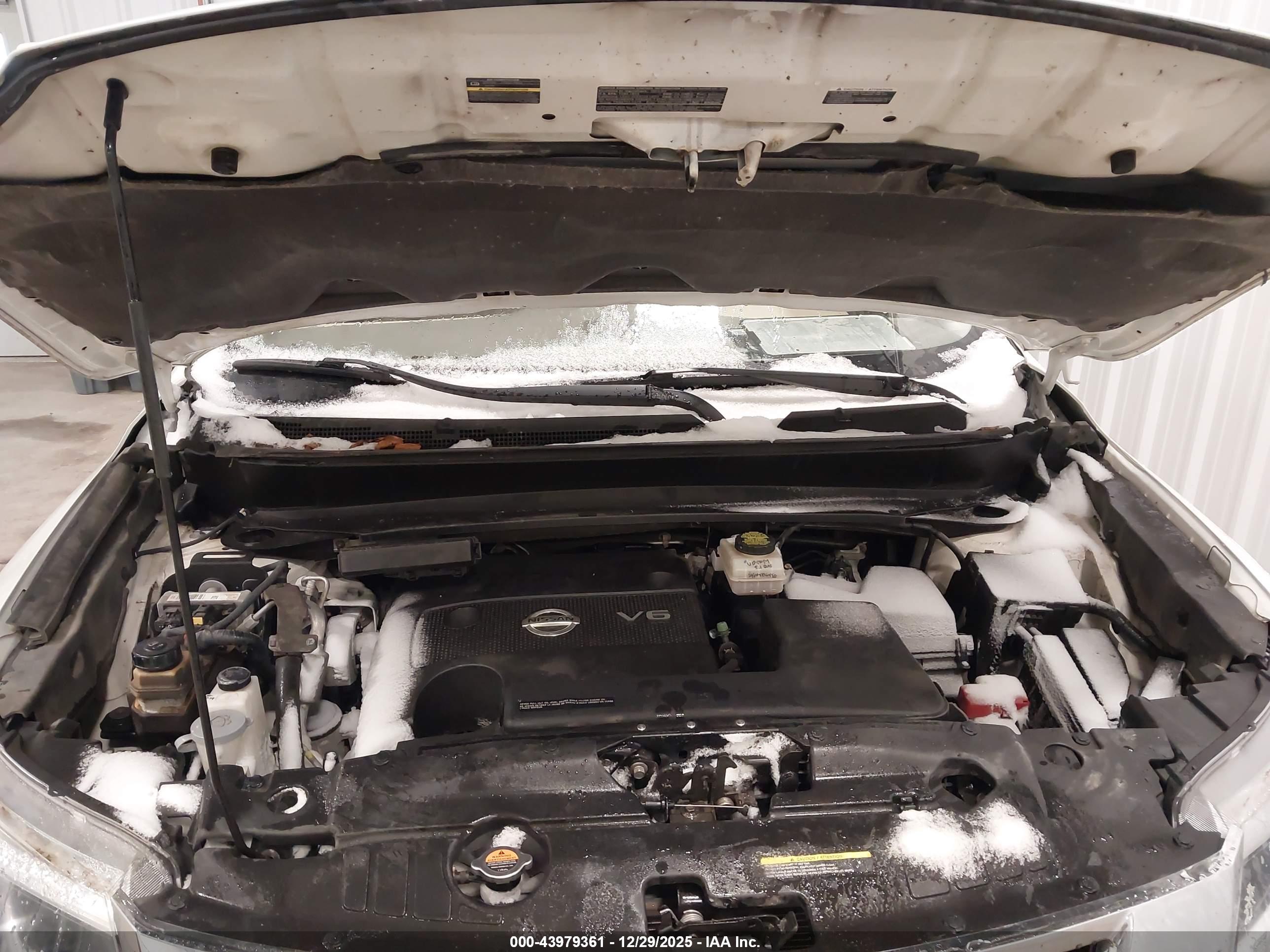 NISSAN PATHFINDER image 10