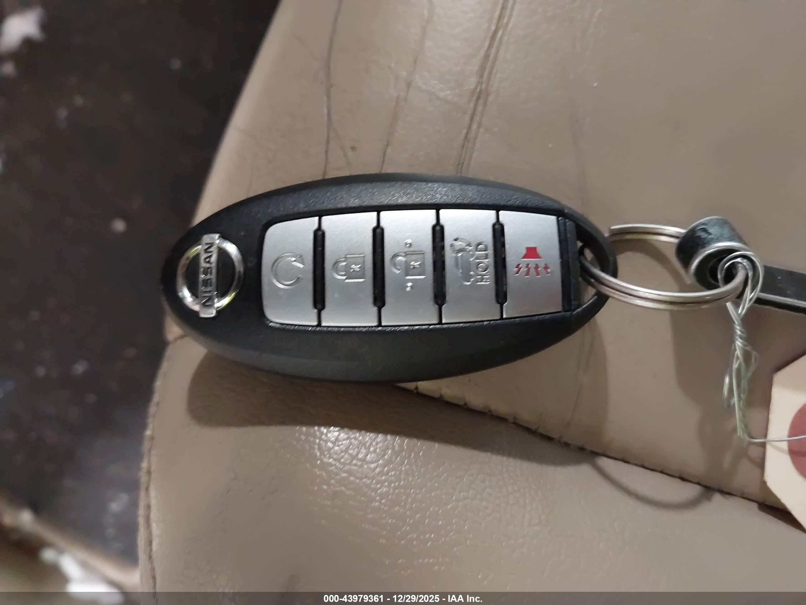 NISSAN PATHFINDER image 11