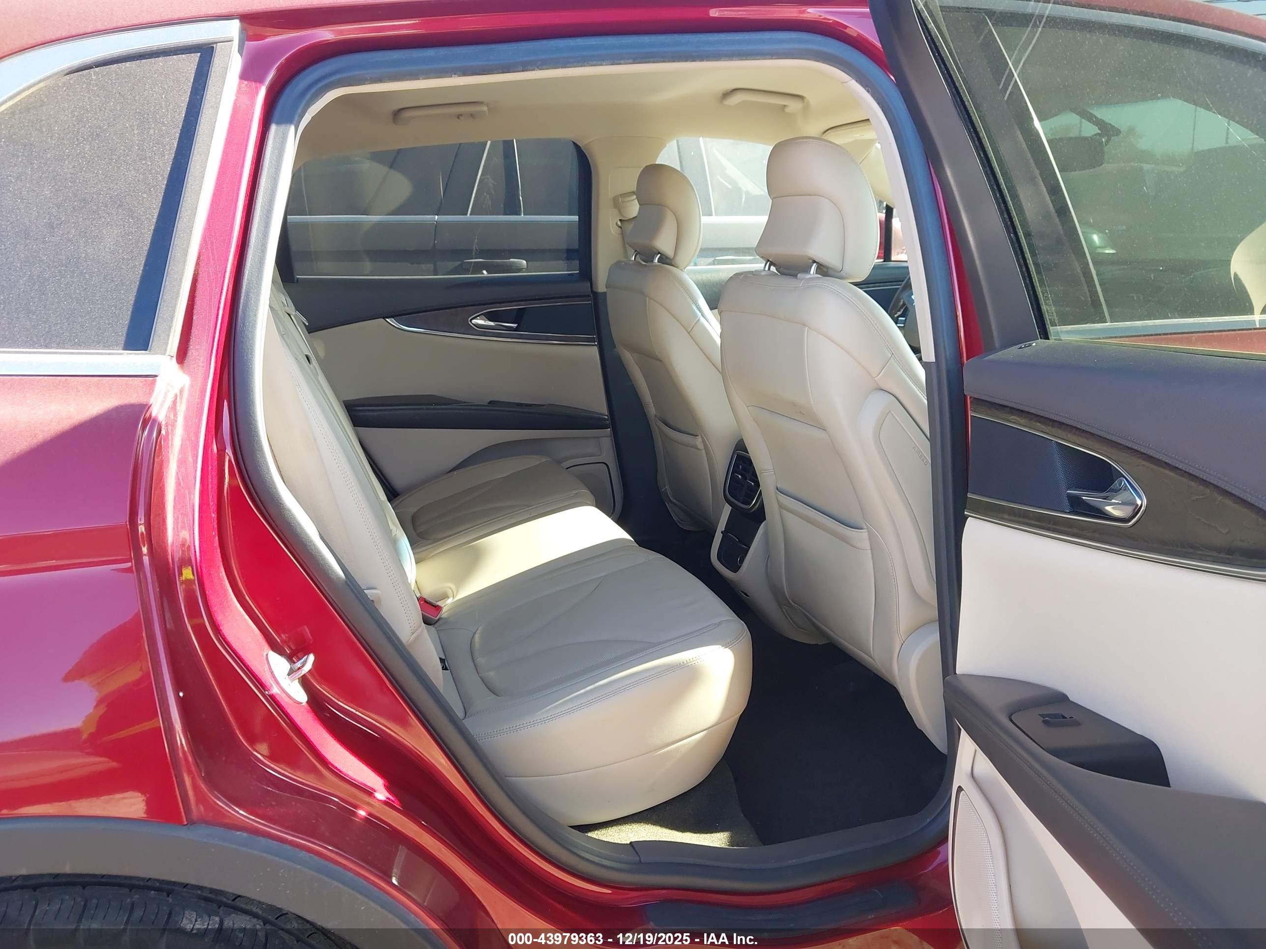 LINCOLN MKX image 8