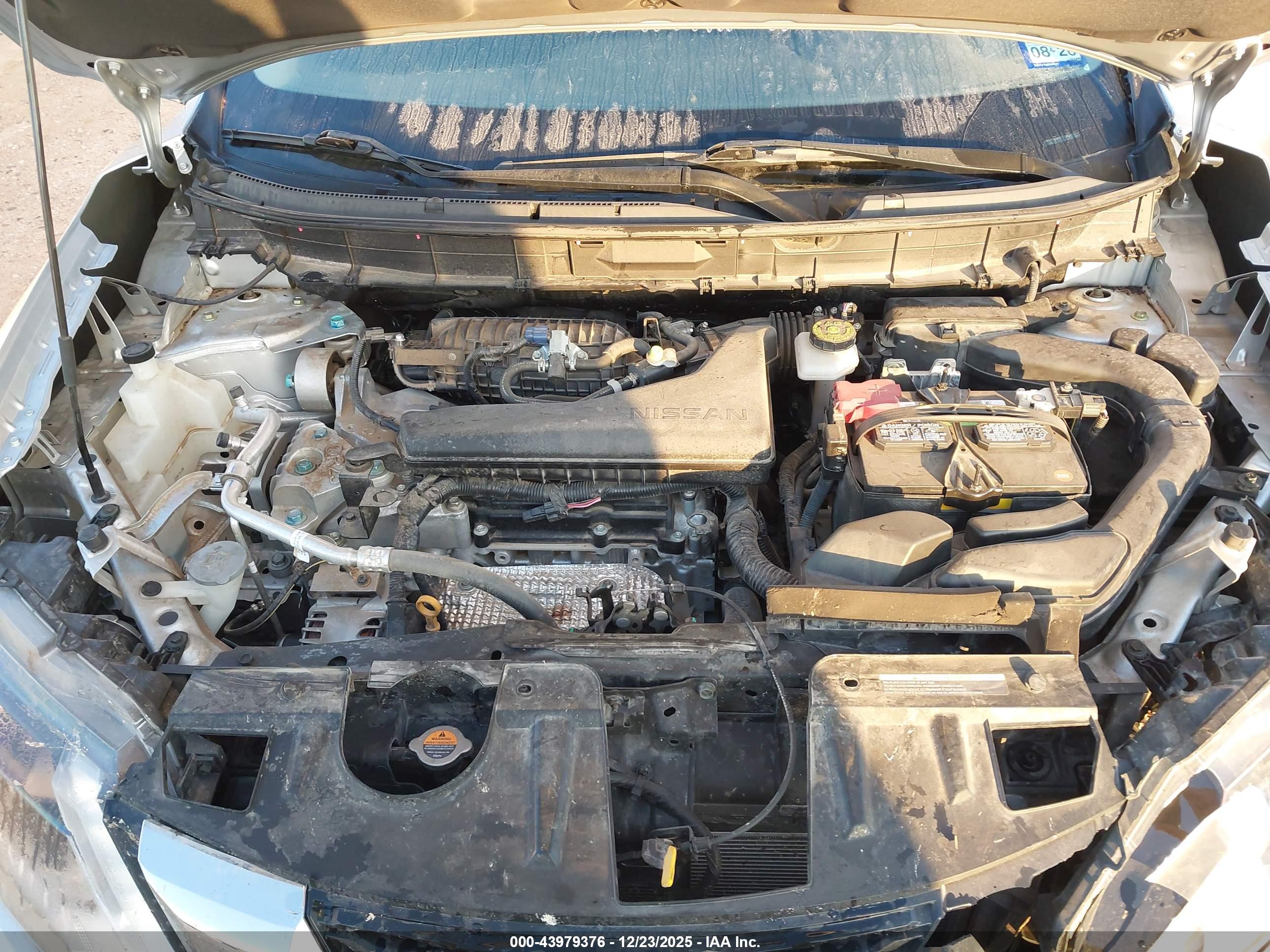 NISSAN ROGUE image 10