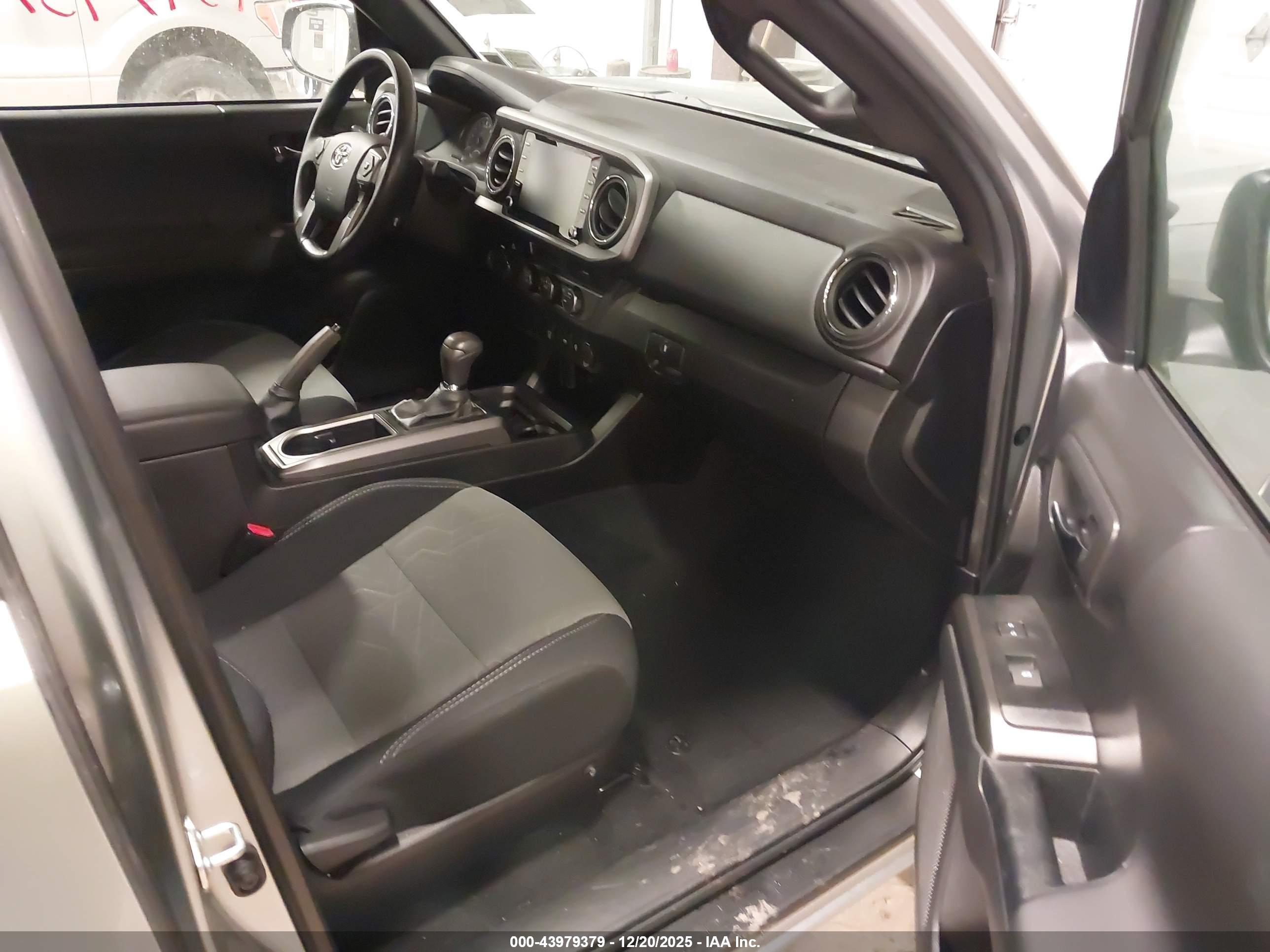 TOYOTA TACOMA image 5