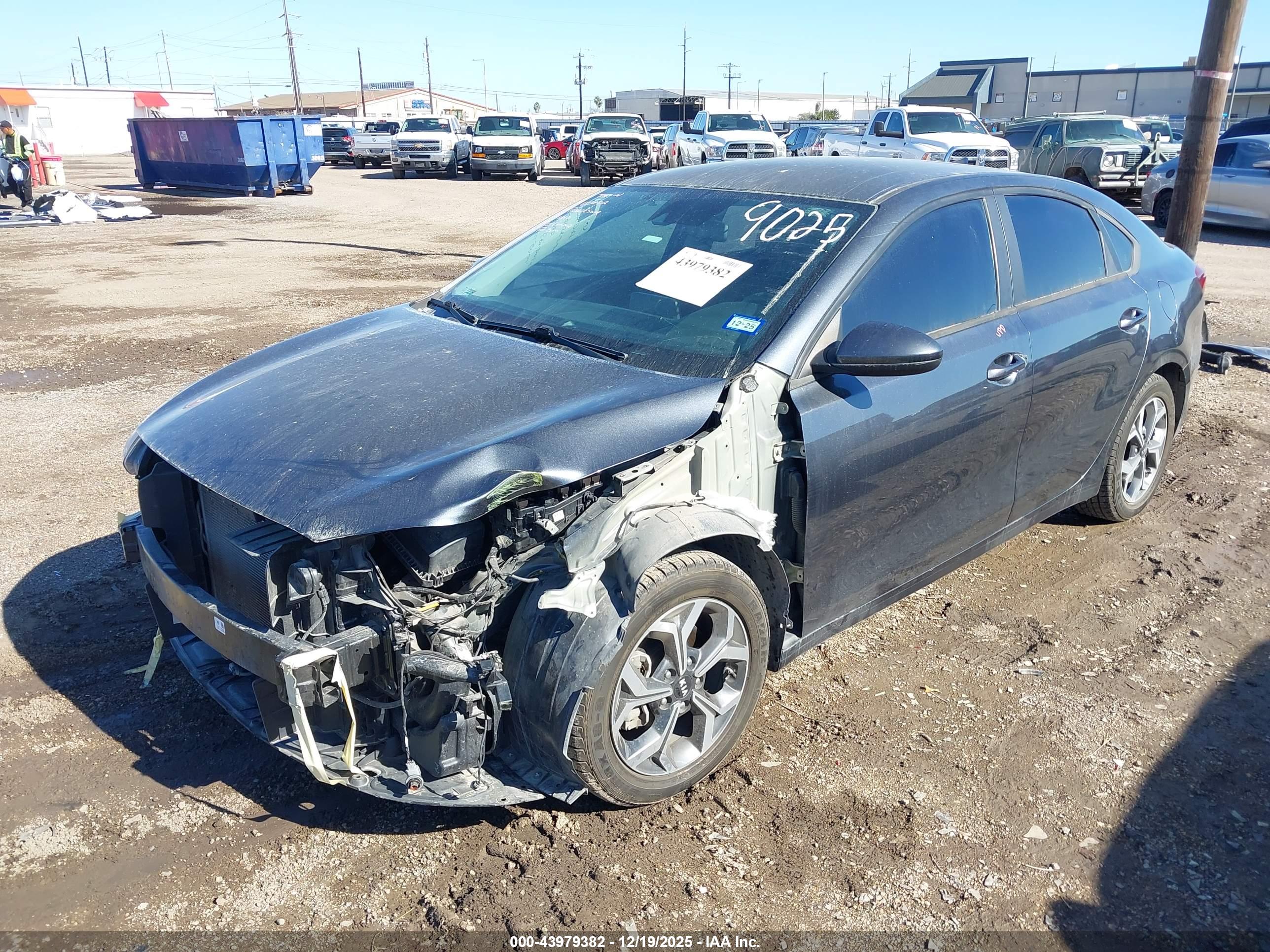 KIA FORTE image 2