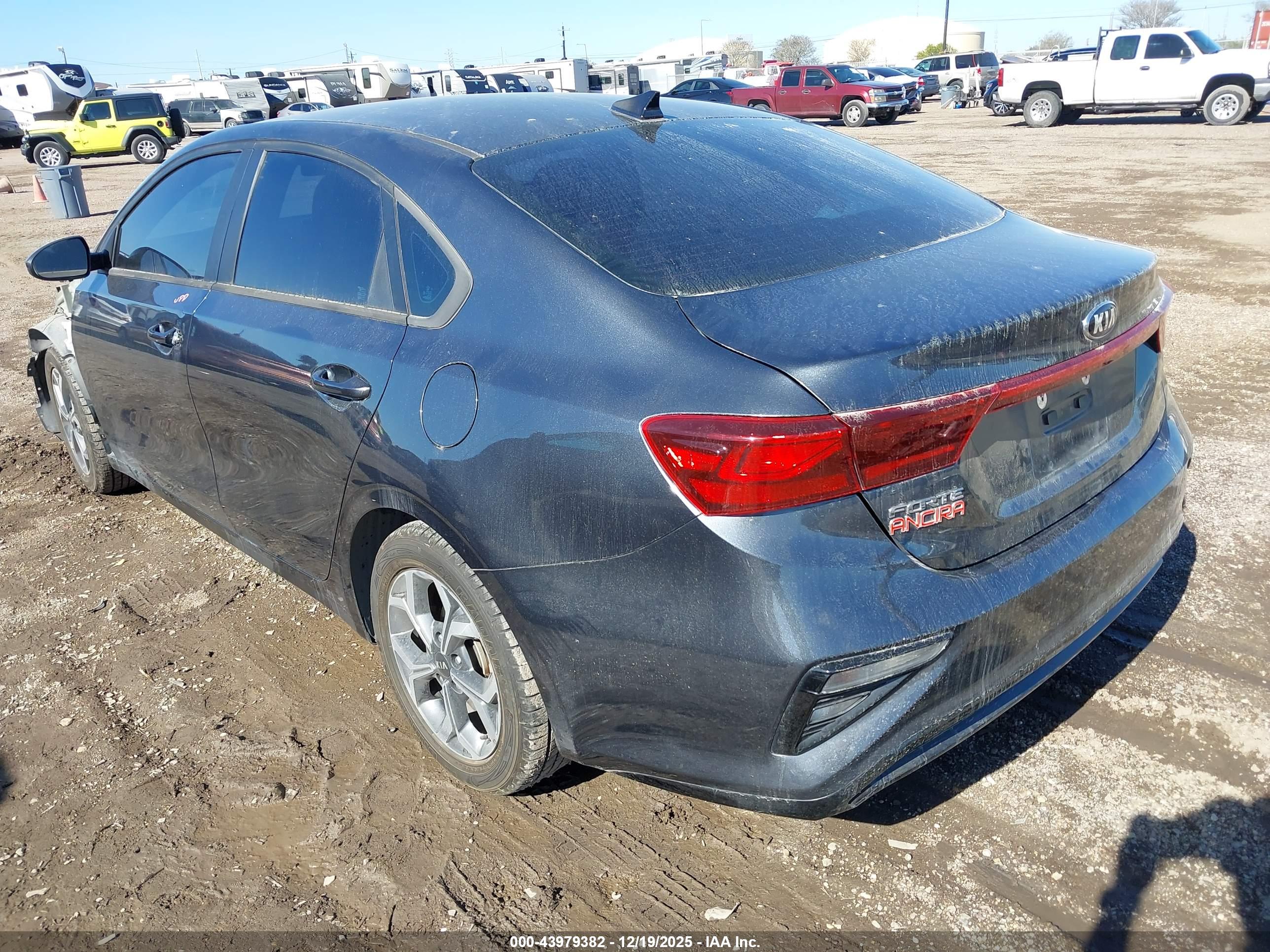 KIA FORTE image 3