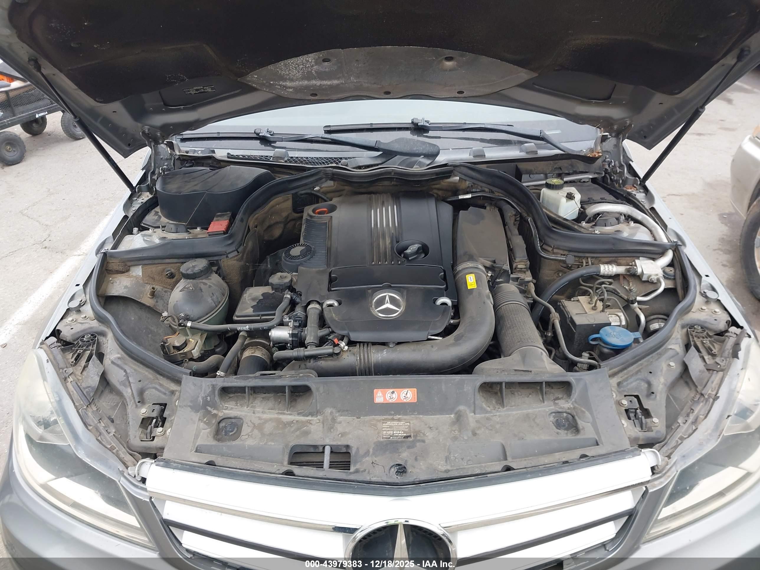MERCEDES-BENZ C image 10