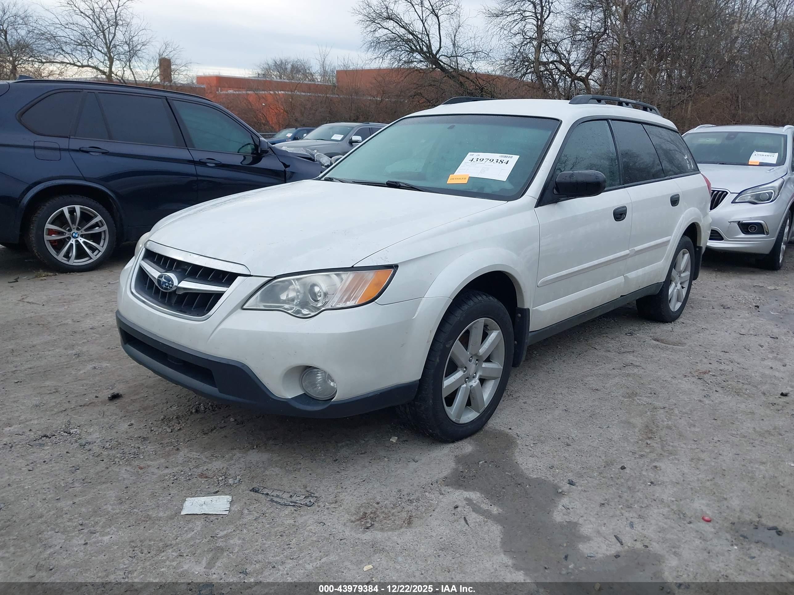 SUBARU OUTBACK image 2