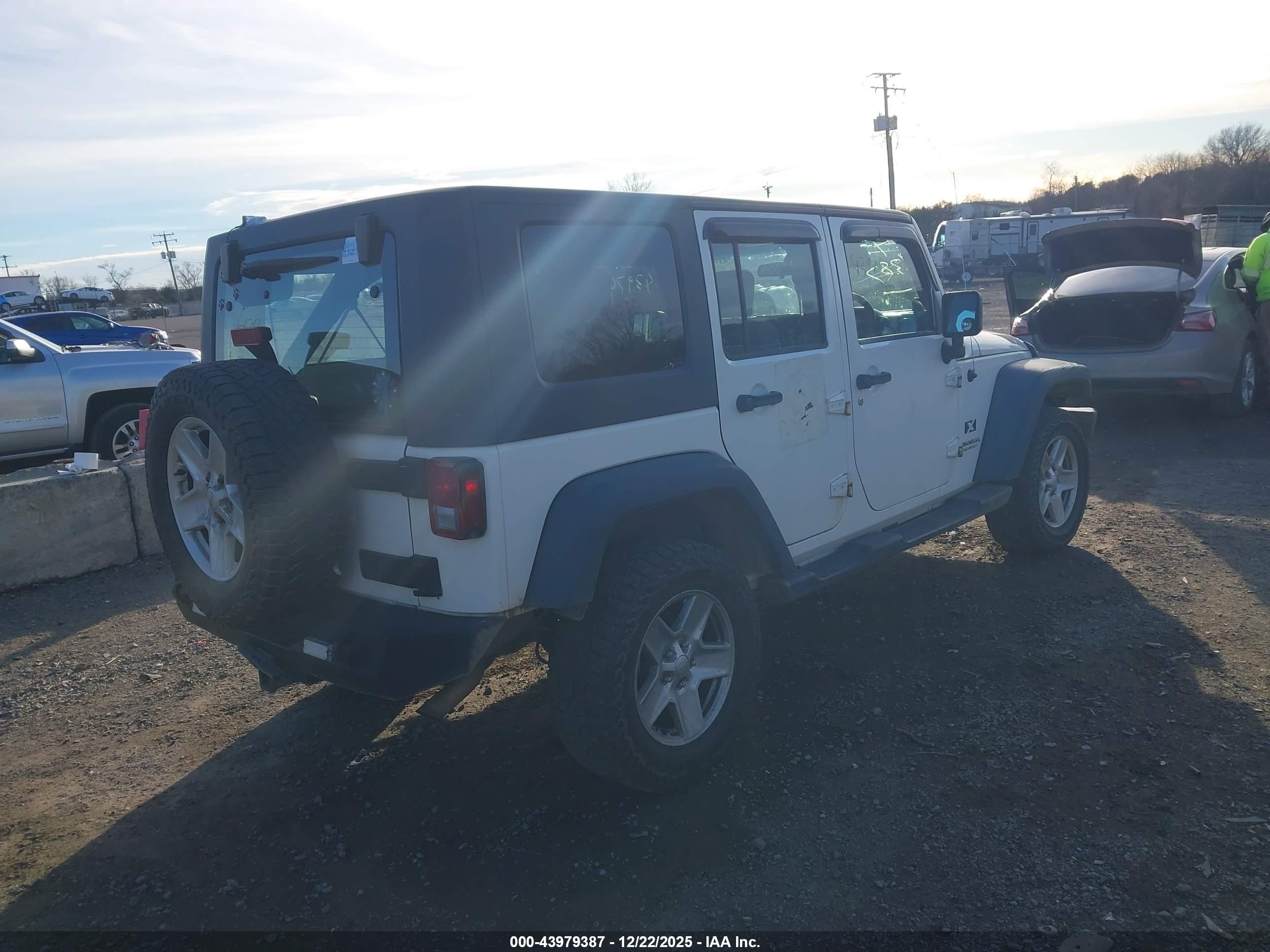 JEEP WRANGLER image 4