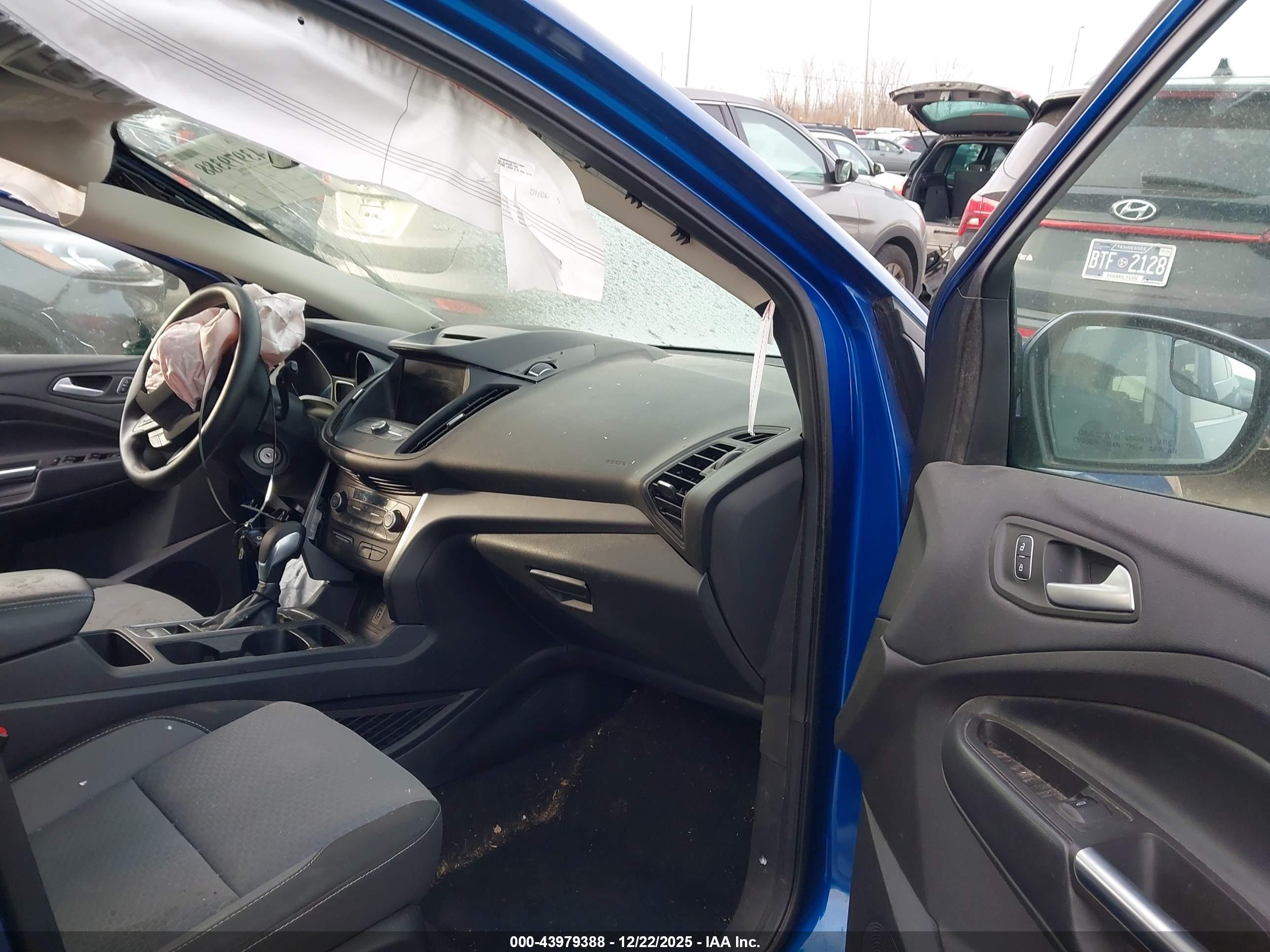 FORD ESCAPE image 5