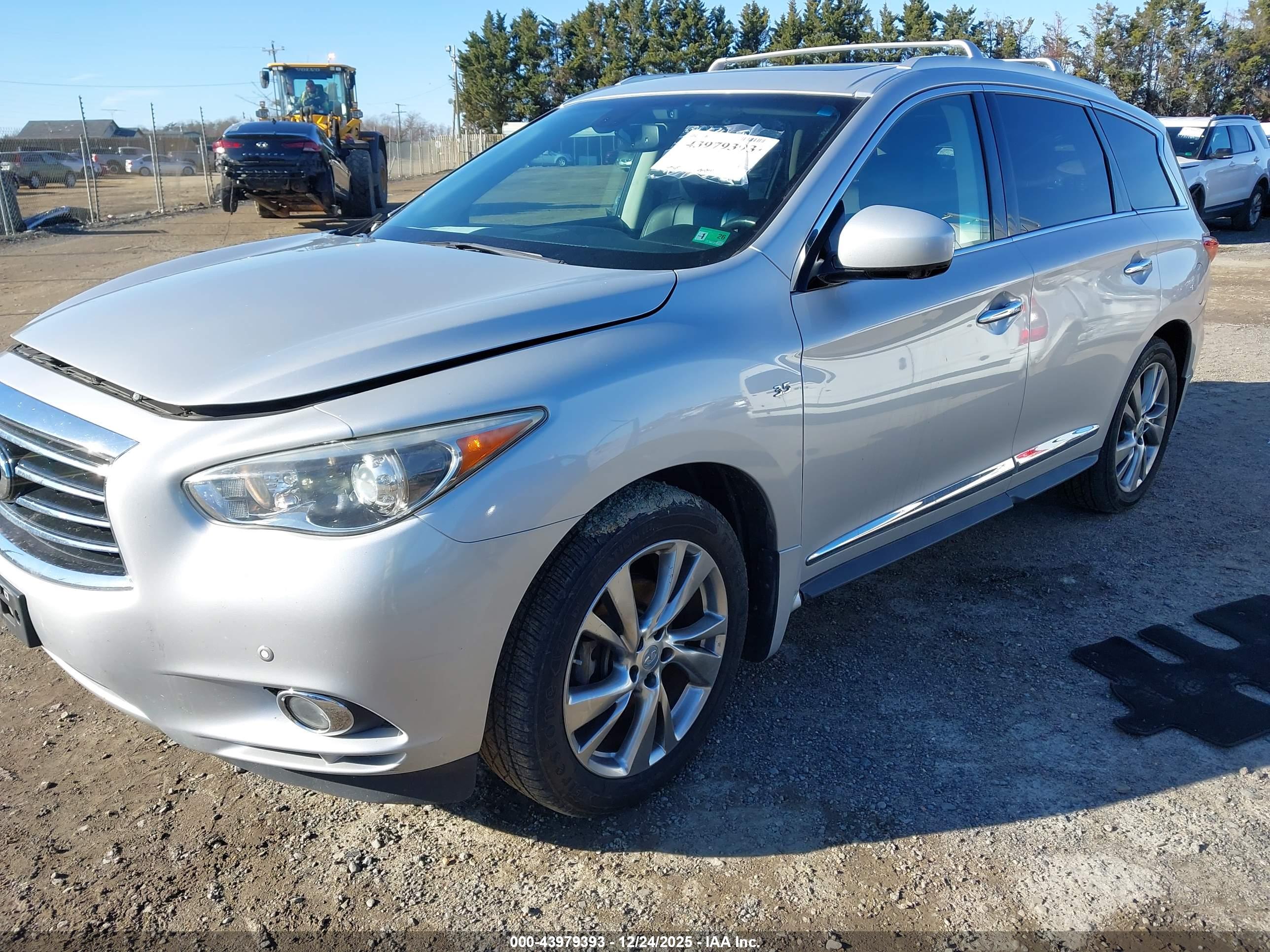 INFINITI QX60 image 2