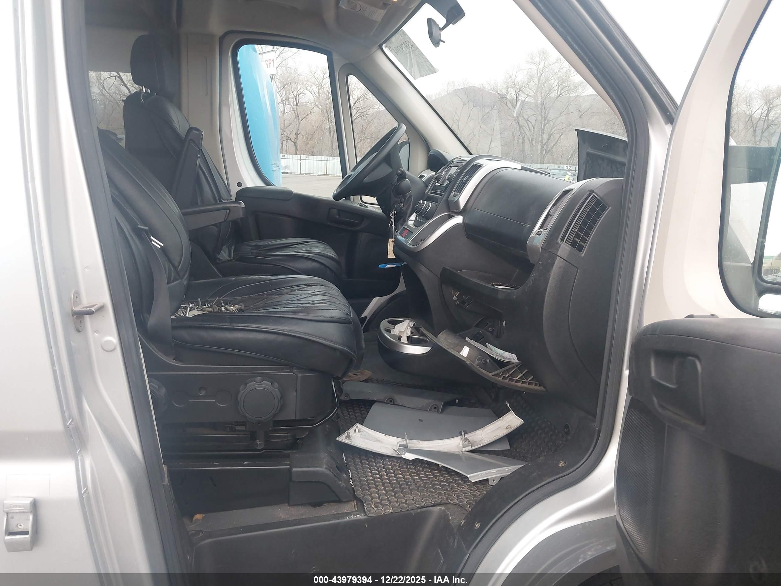 WINNEBAGO TRAVATO image 5