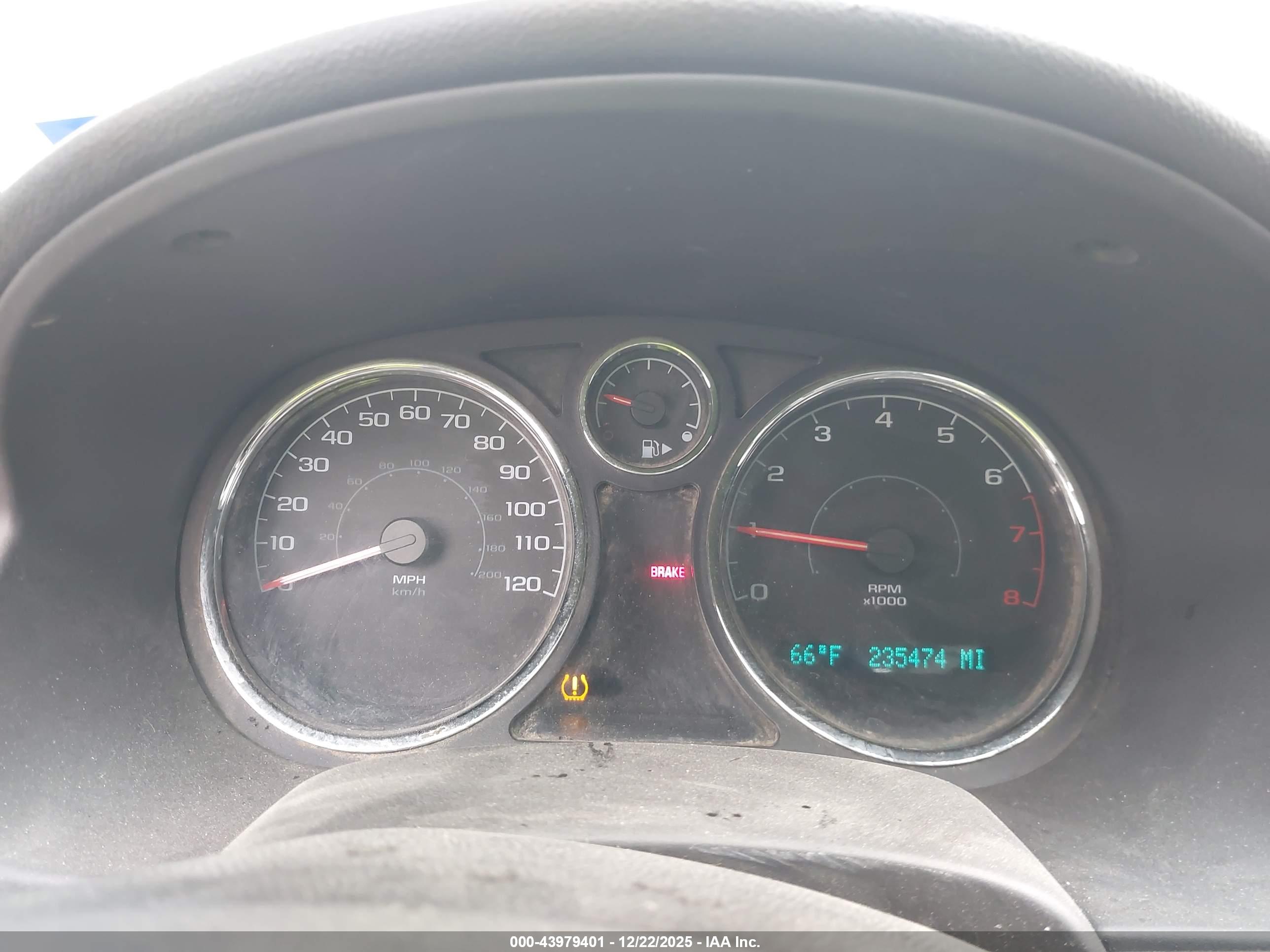 CHEVROLET COBALT image 7