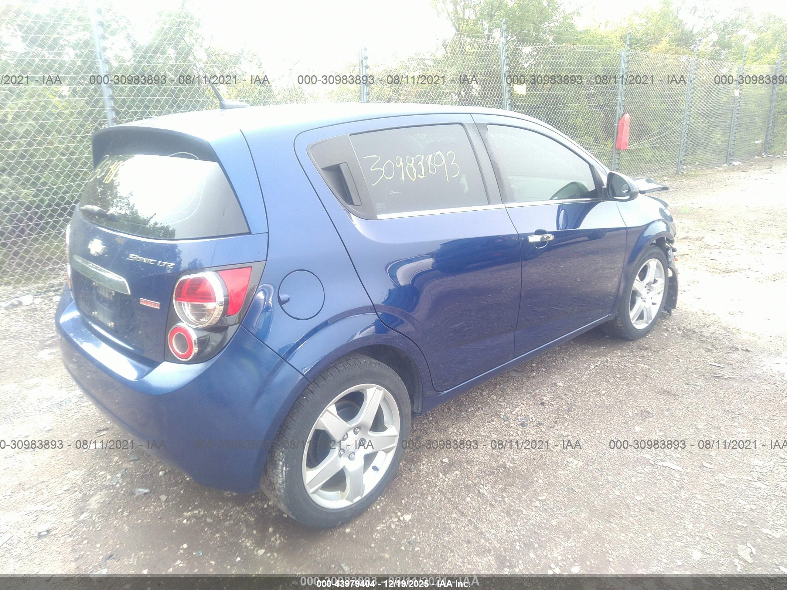 CHEVROLET SONIC image 4