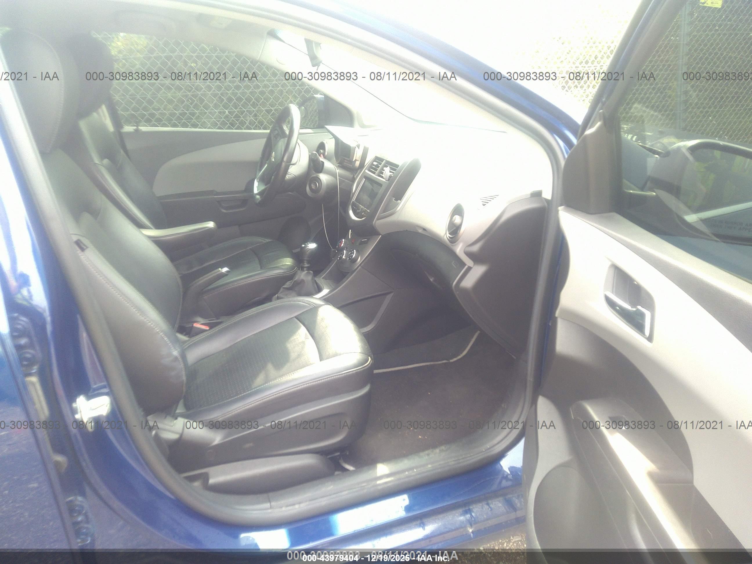 CHEVROLET SONIC image 5
