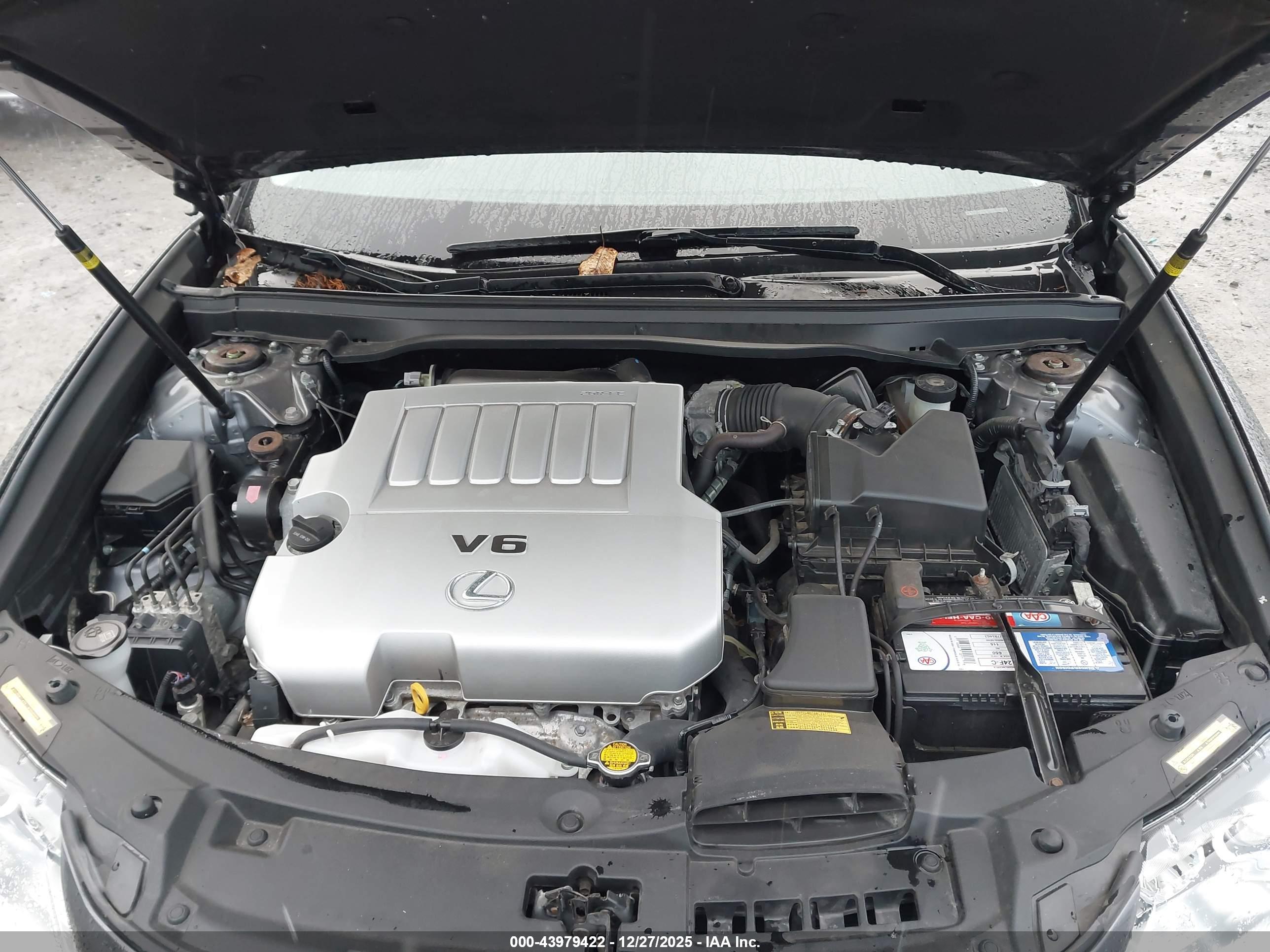 LEXUS ES image 10