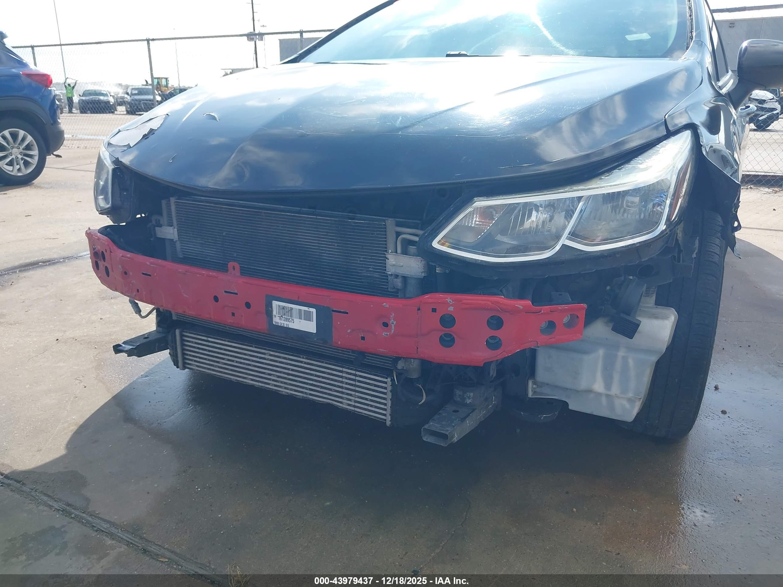CHEVROLET CRUZE image 6