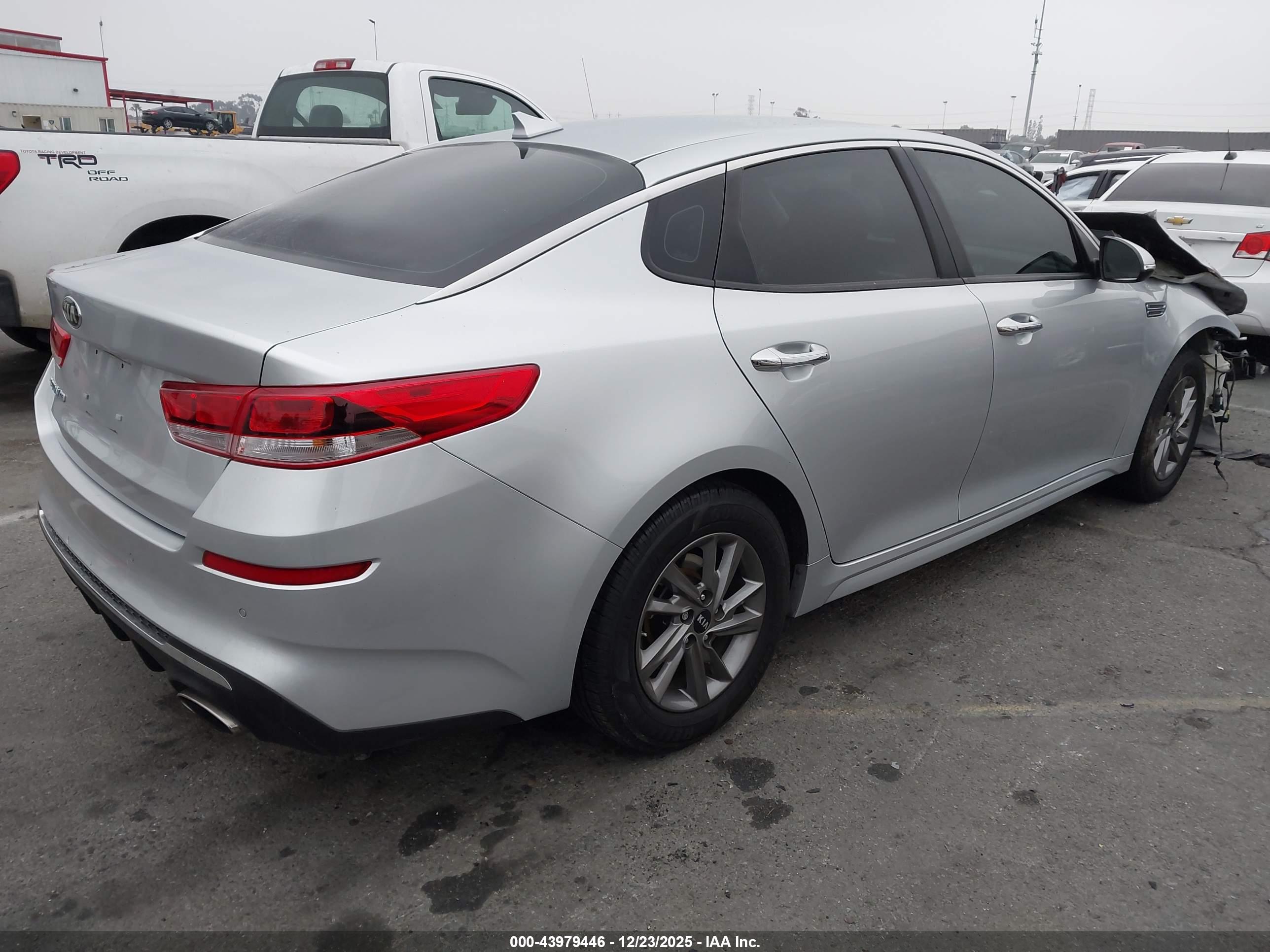 KIA OPTIMA image 4