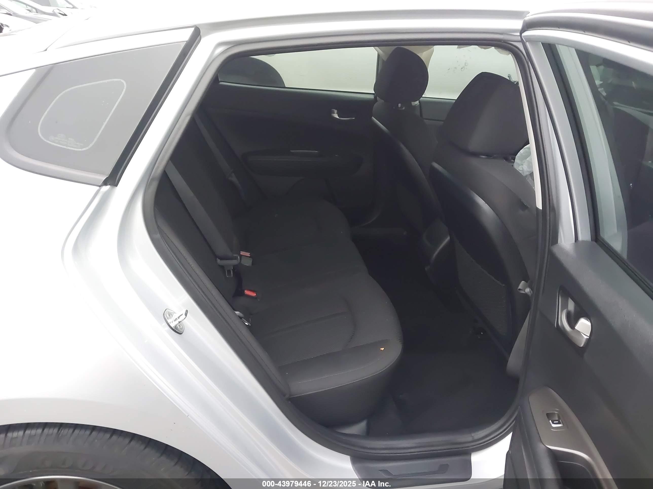 KIA OPTIMA image 8
