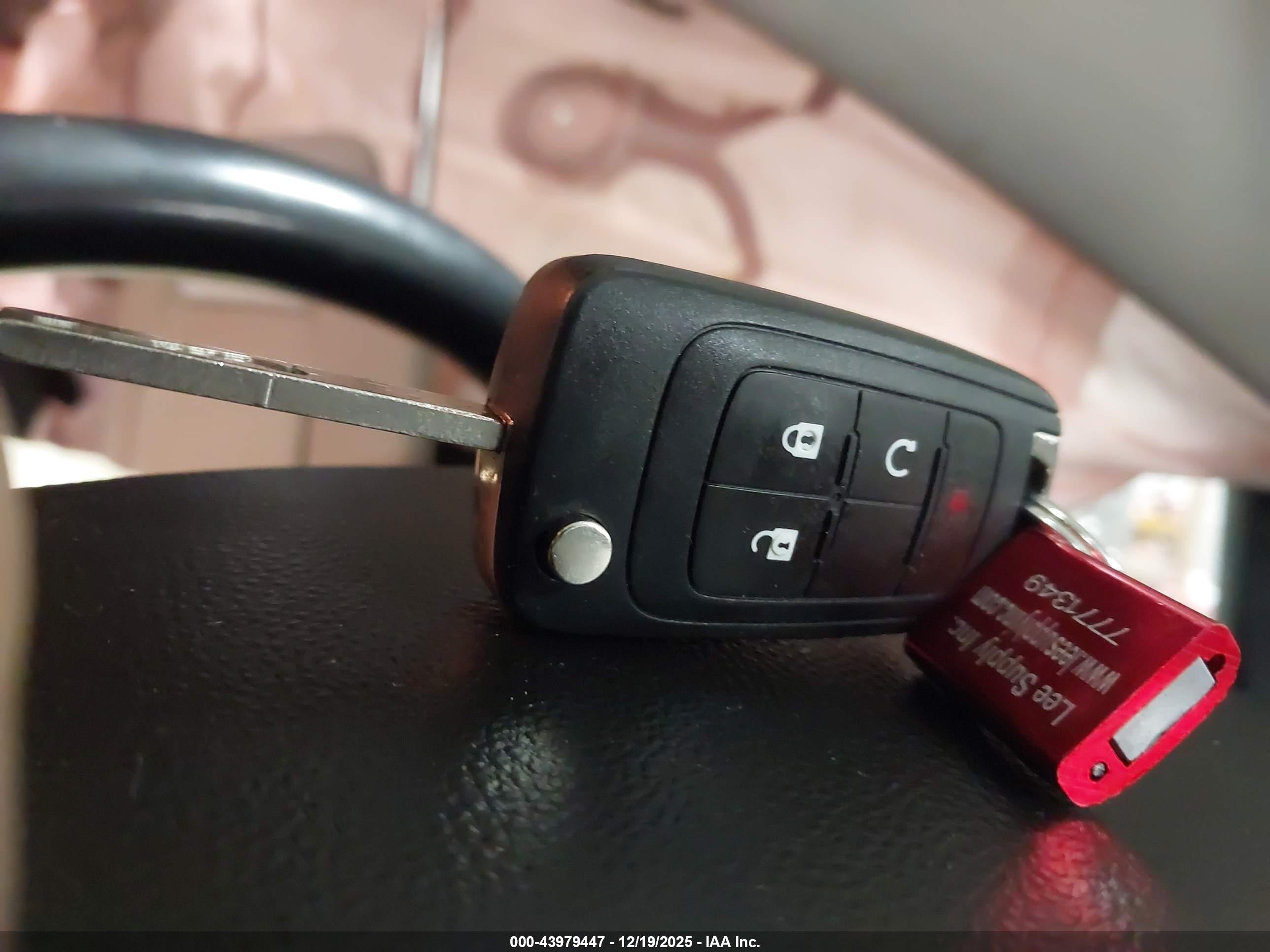 CHEVROLET EQUINOX image 11