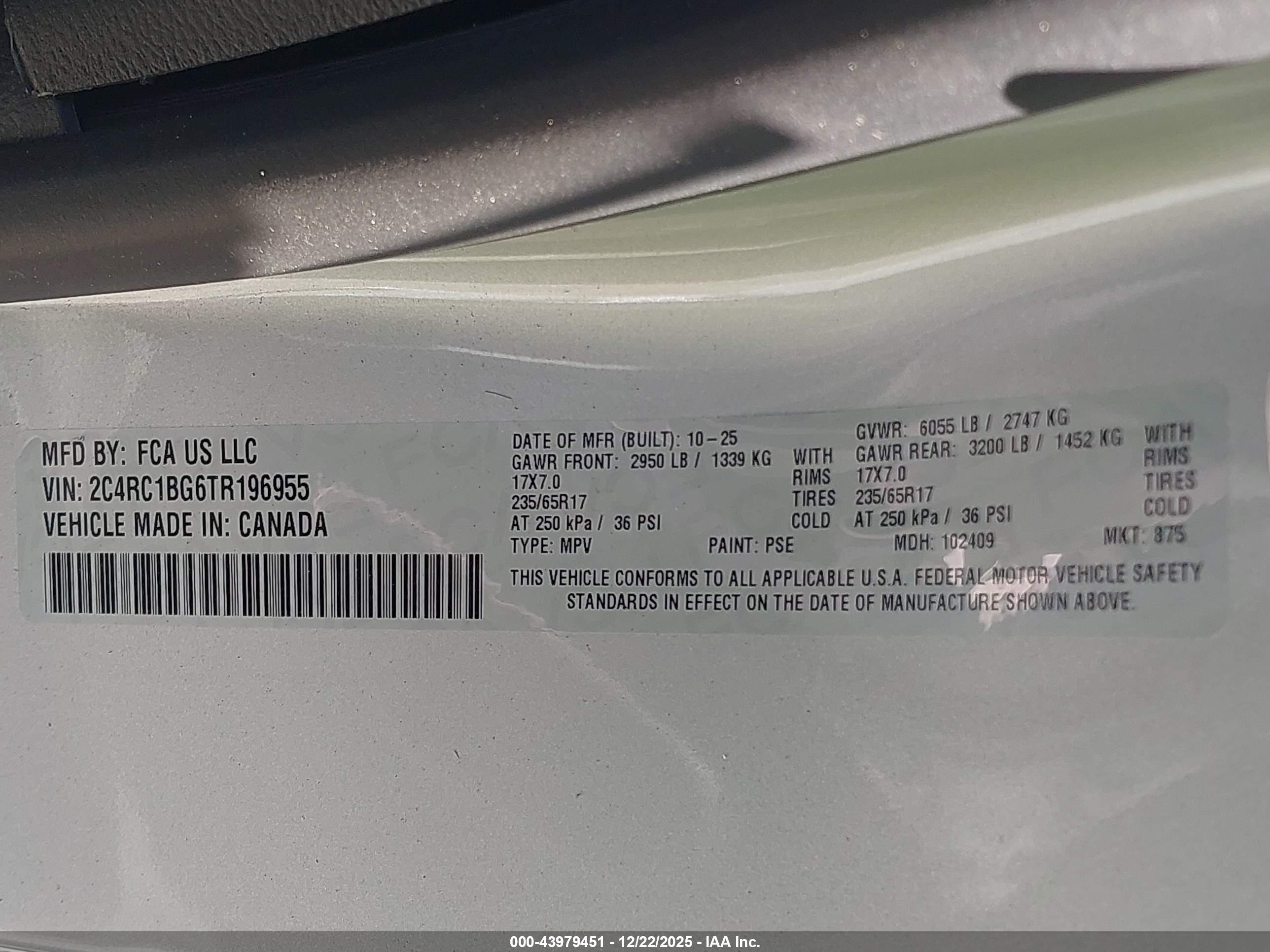 CHRYSLER PACIFICA image 9