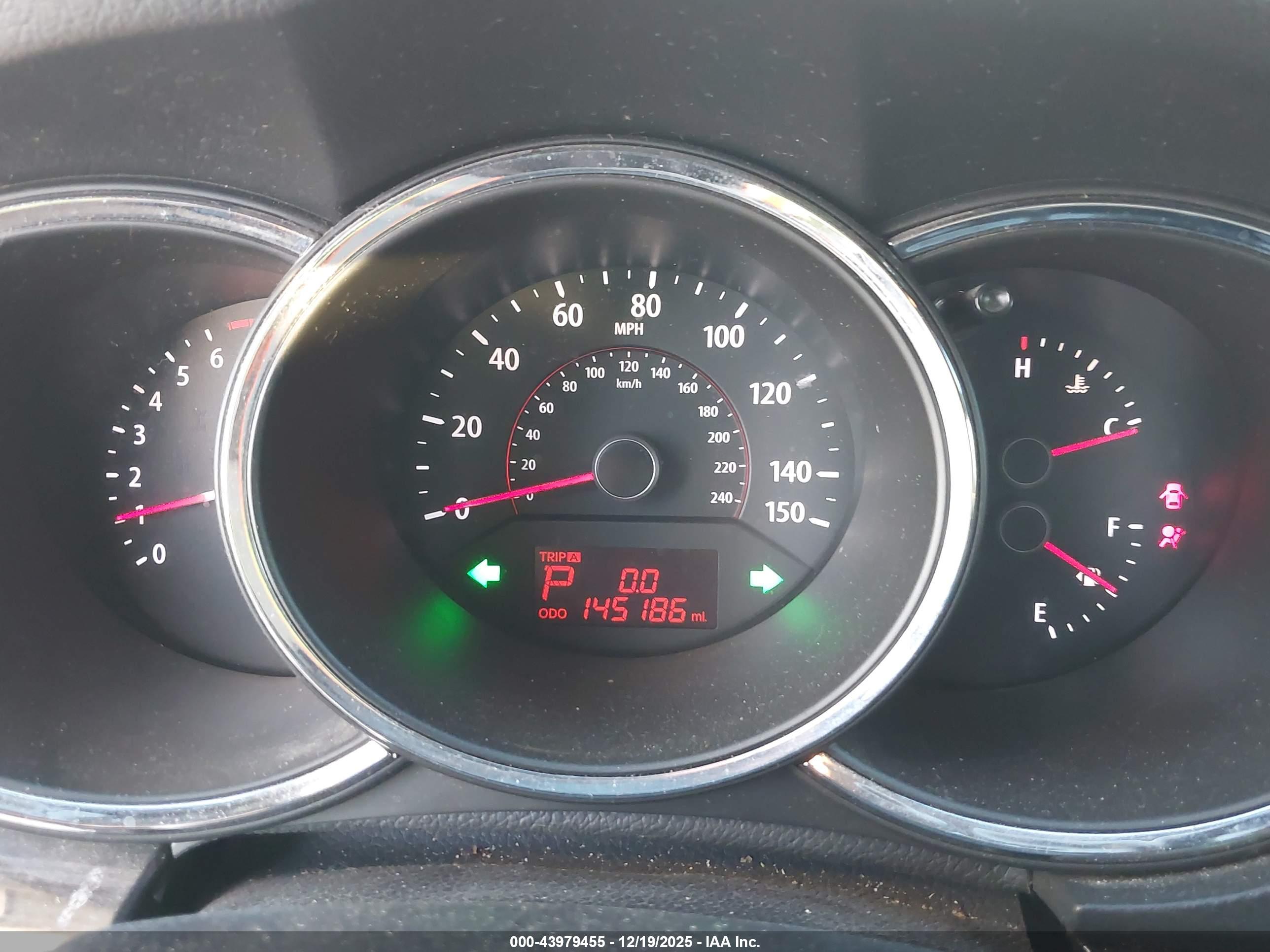 KIA SORENTO image 7