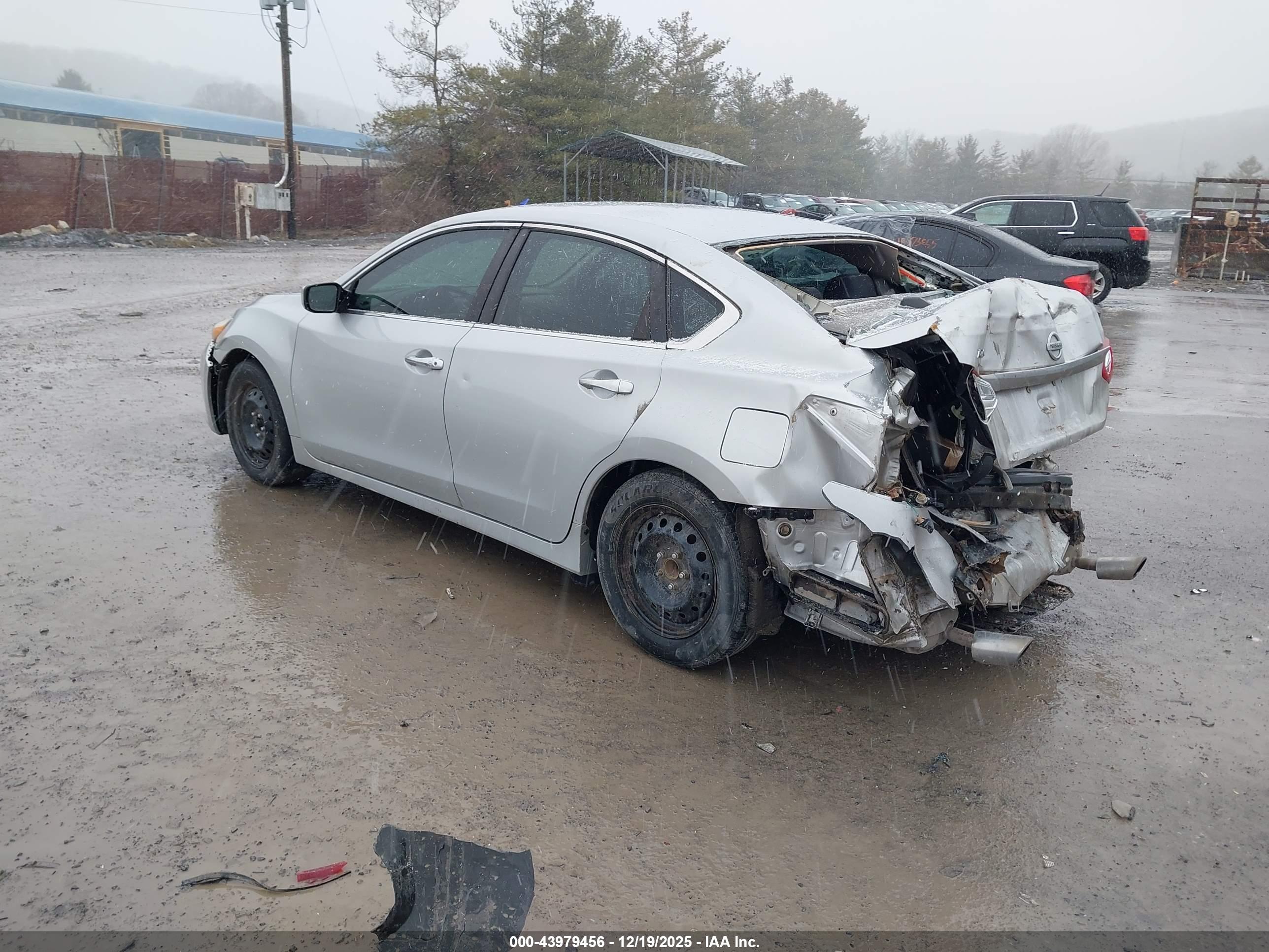 NISSAN ALTIMA image 3
