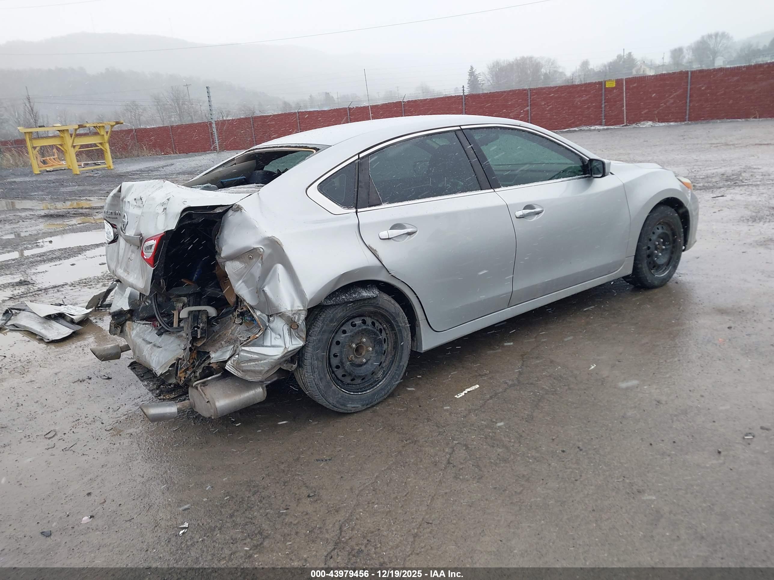 NISSAN ALTIMA image 4