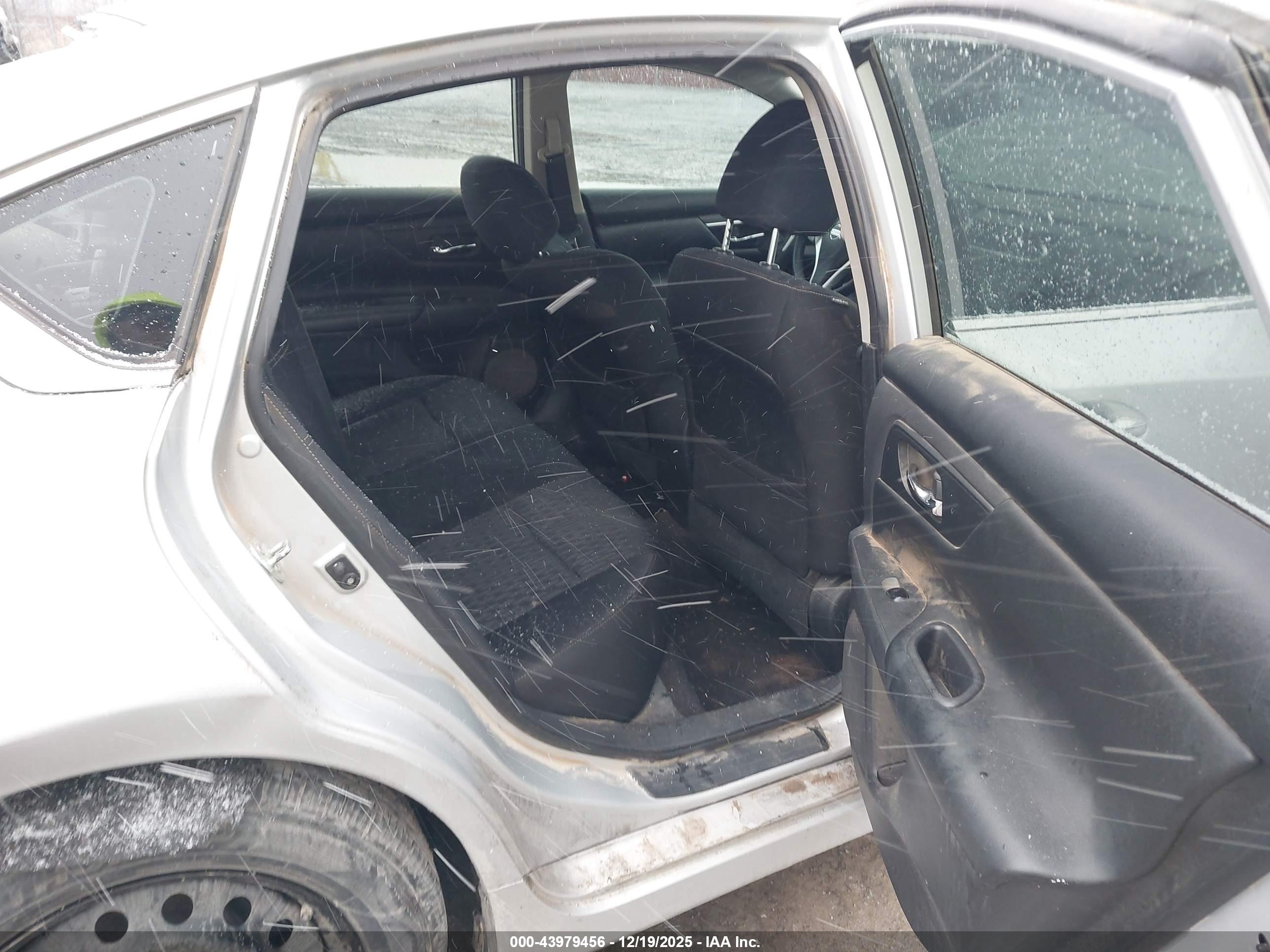 NISSAN ALTIMA image 8