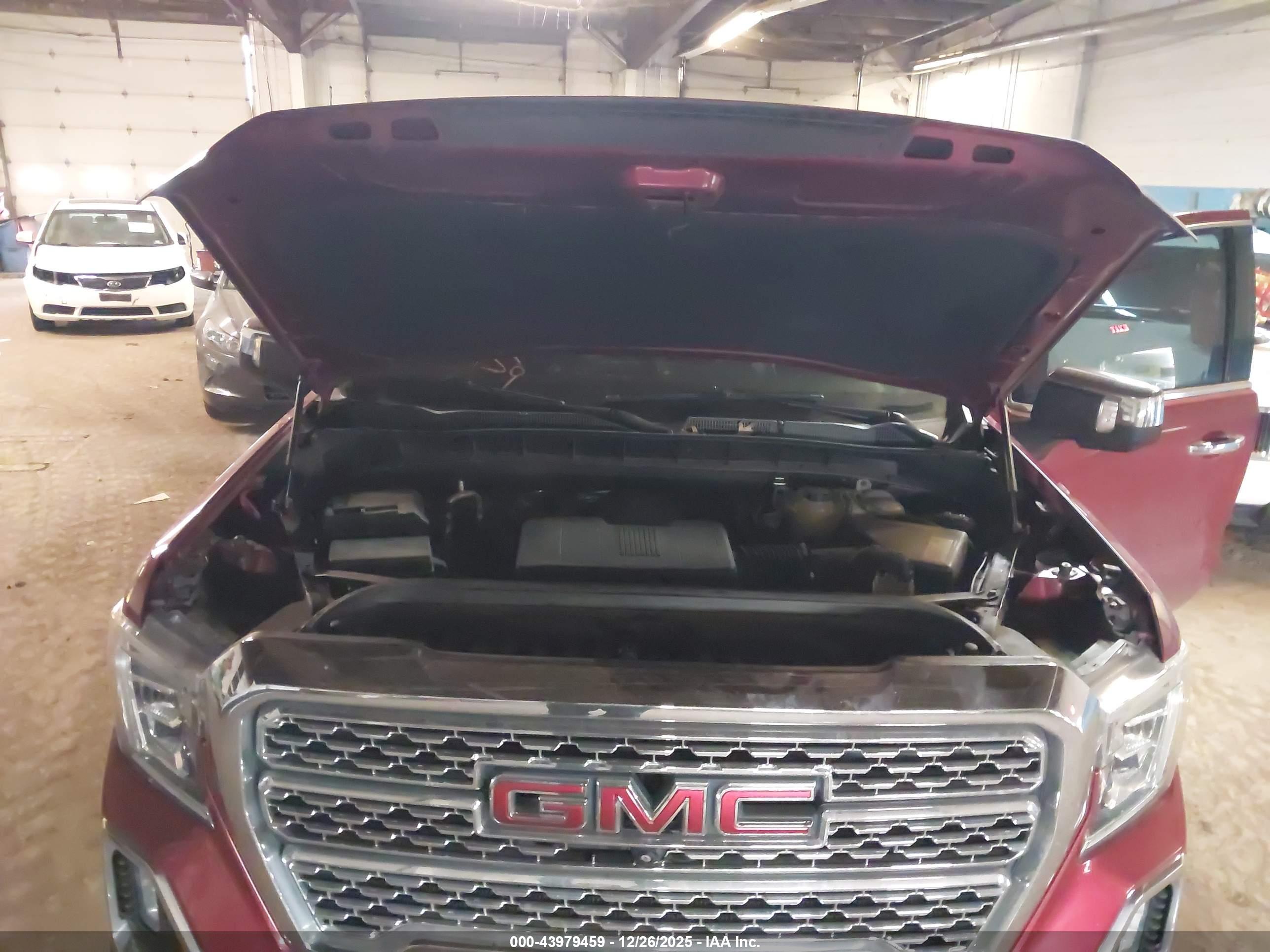 GMC SIERRA image 10
