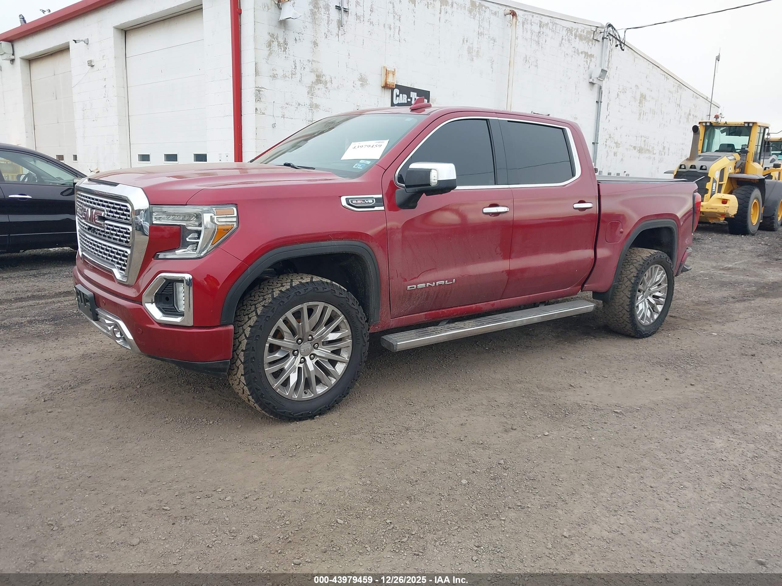 GMC SIERRA image 2