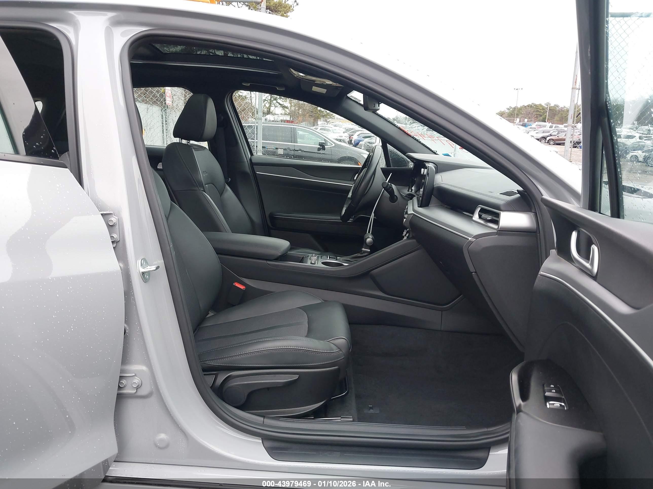 KIA K5 image 5