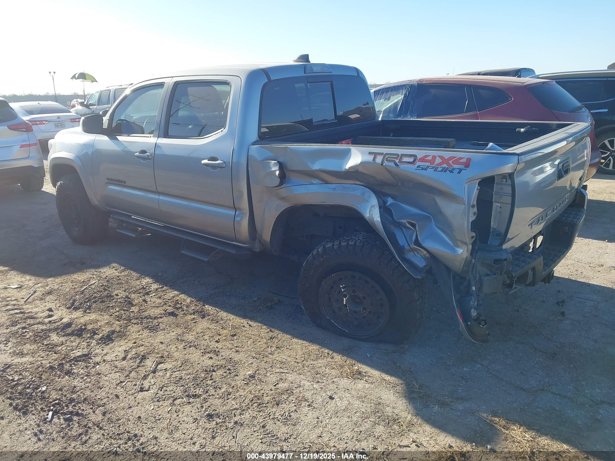 TOYOTA TACOMA image 3