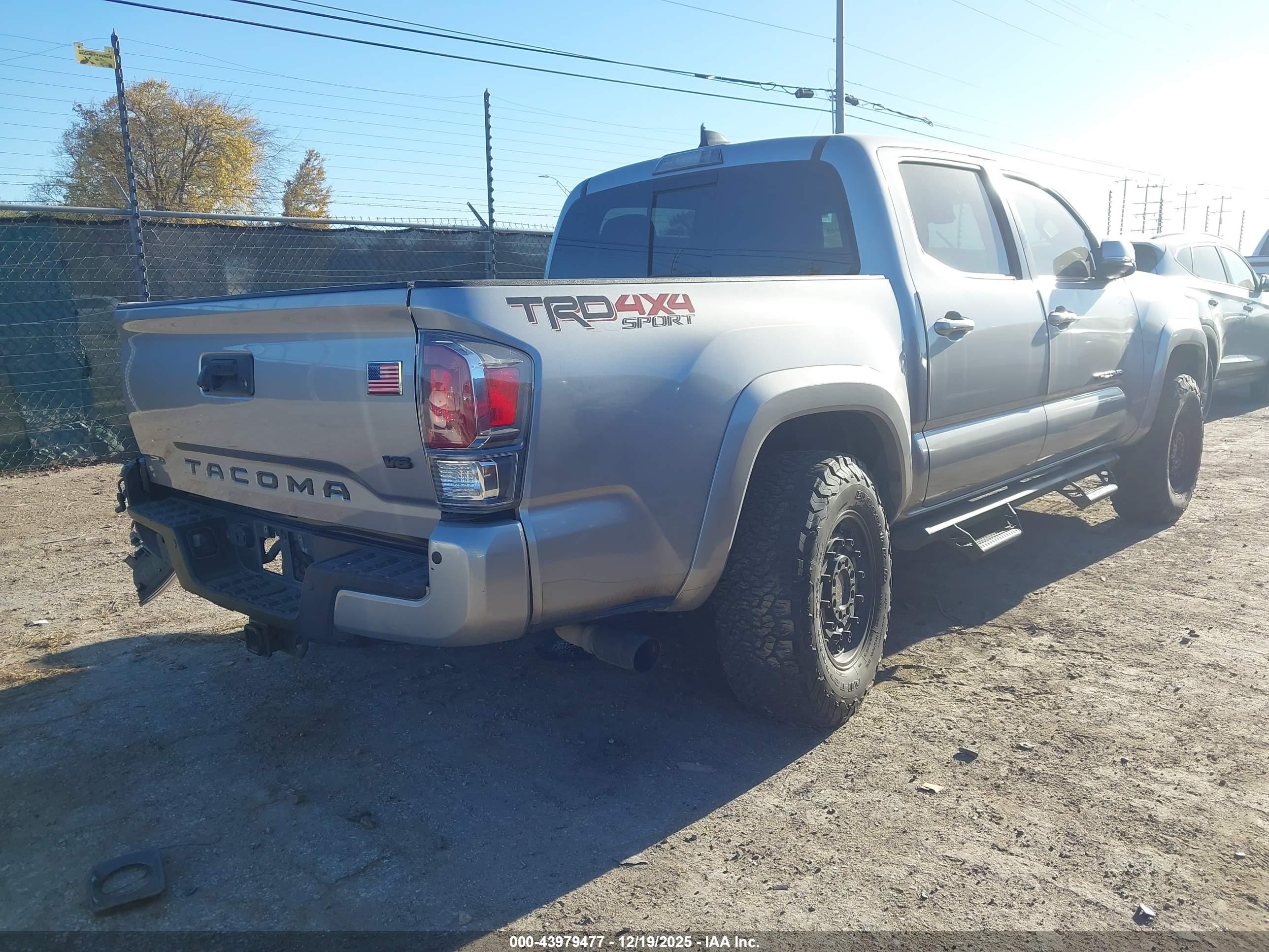 TOYOTA TACOMA image 4
