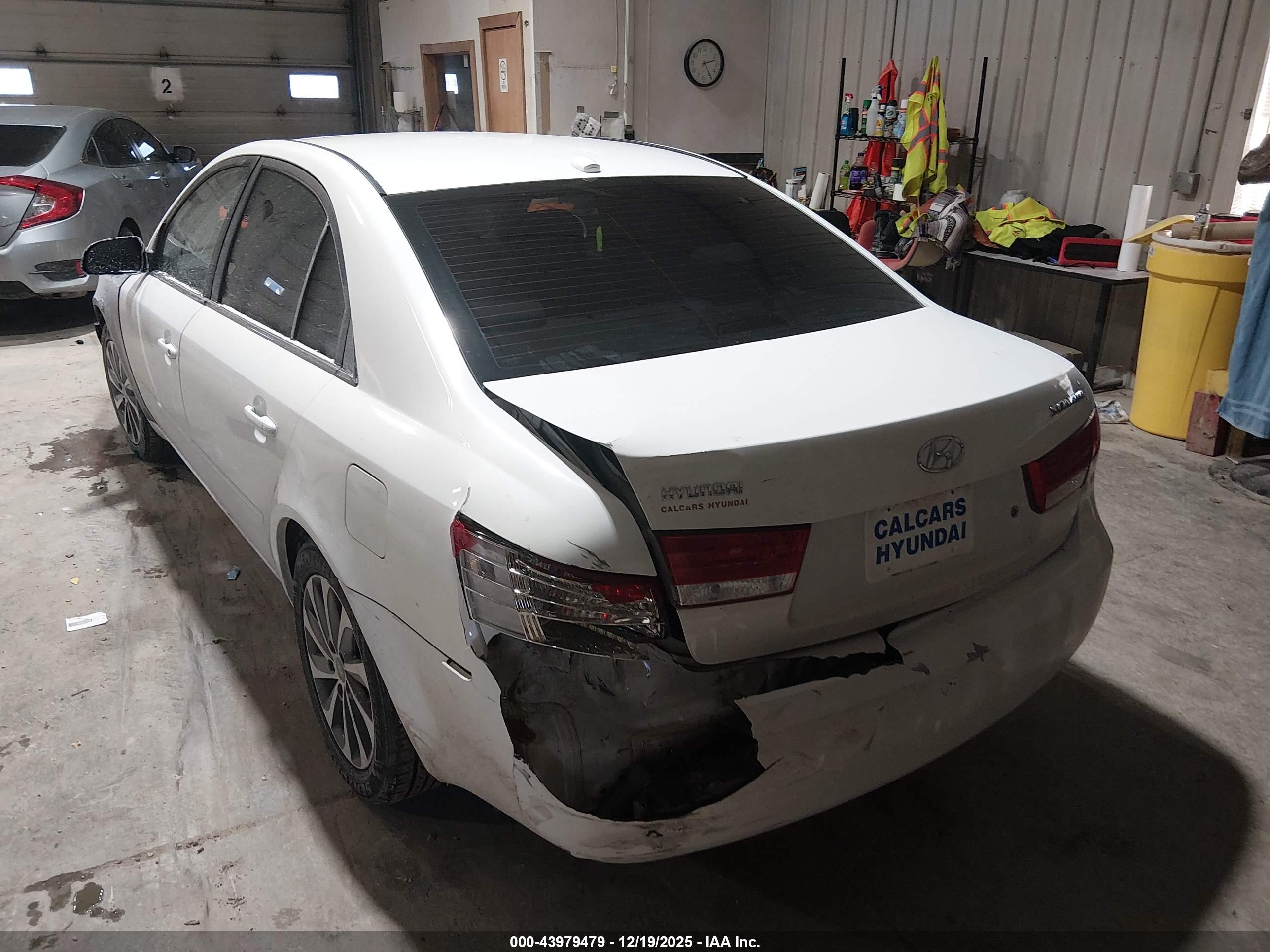 HYUNDAI SONATA image 3
