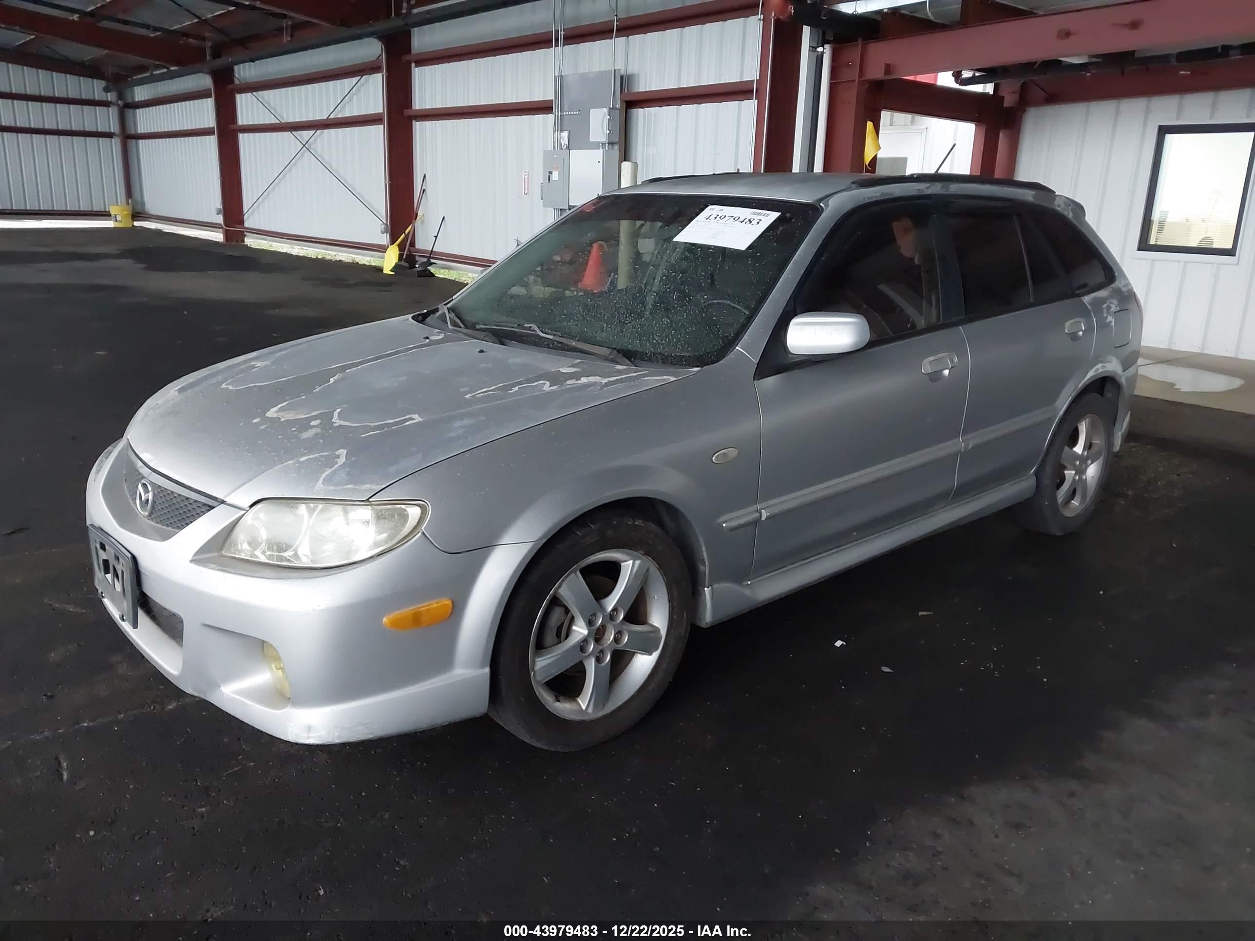 MAZDA PROTEGE5 image 2
