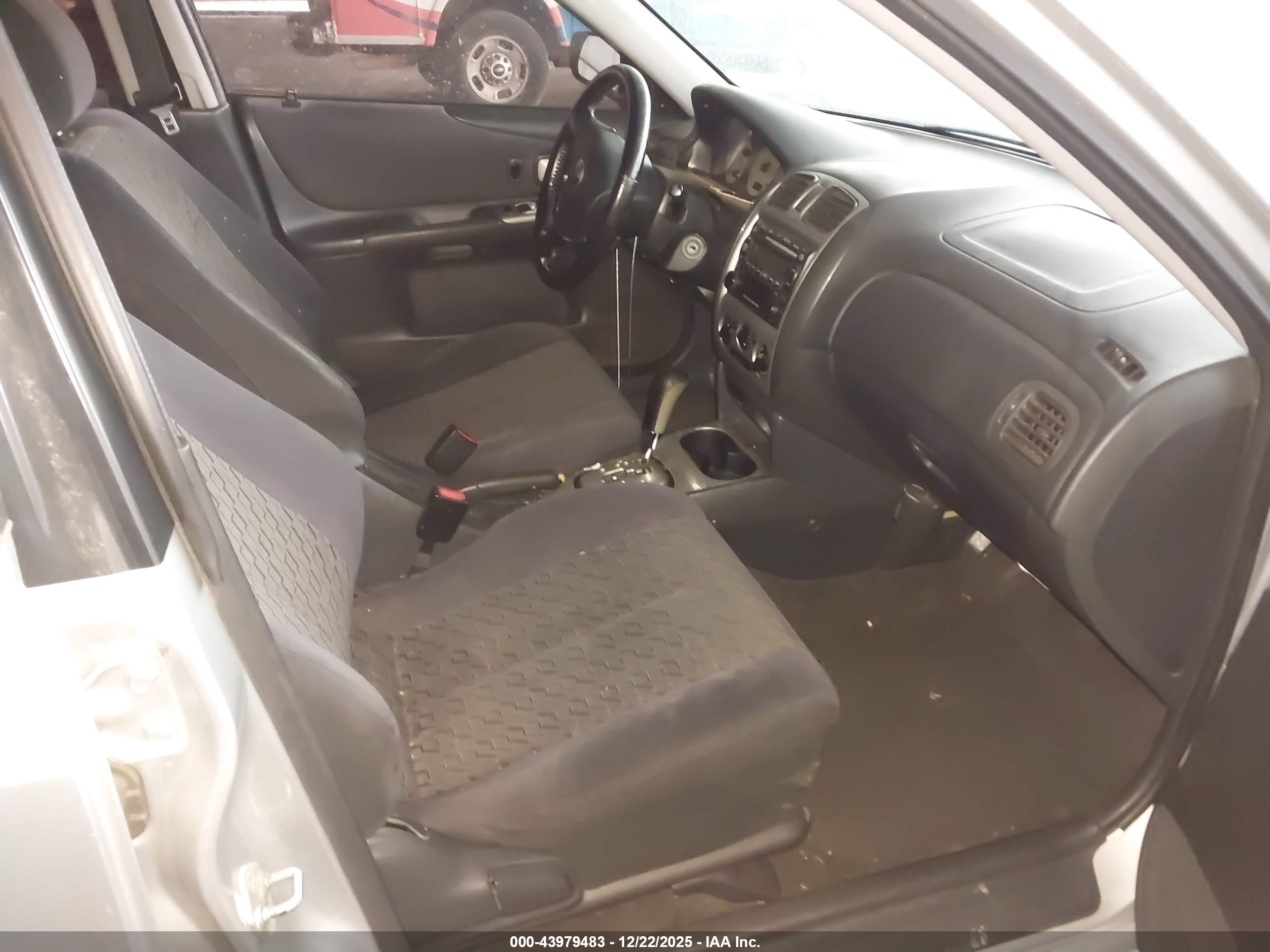 MAZDA PROTEGE5 image 5